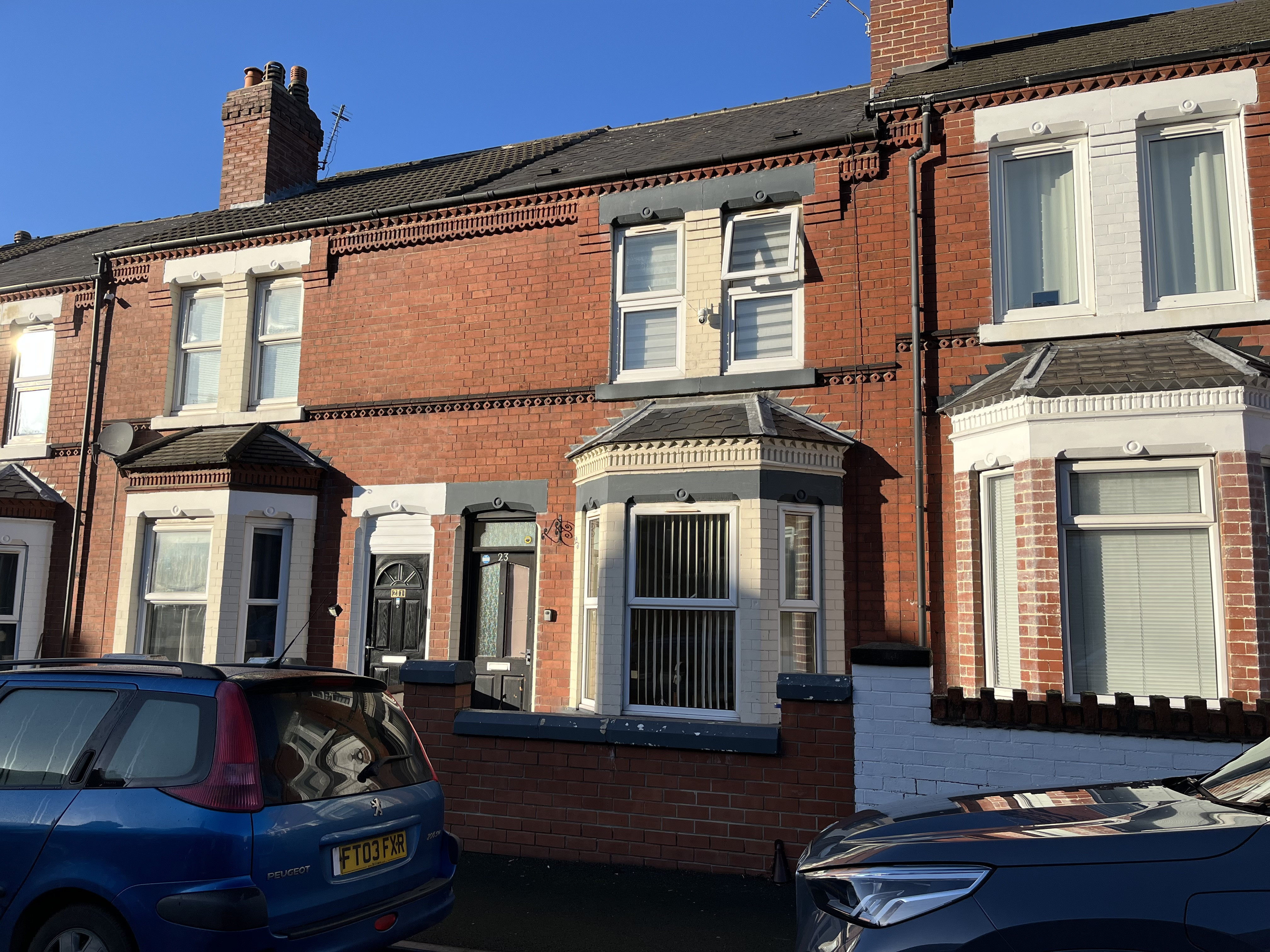 23, Royal Avenue, Doncaster photo 3