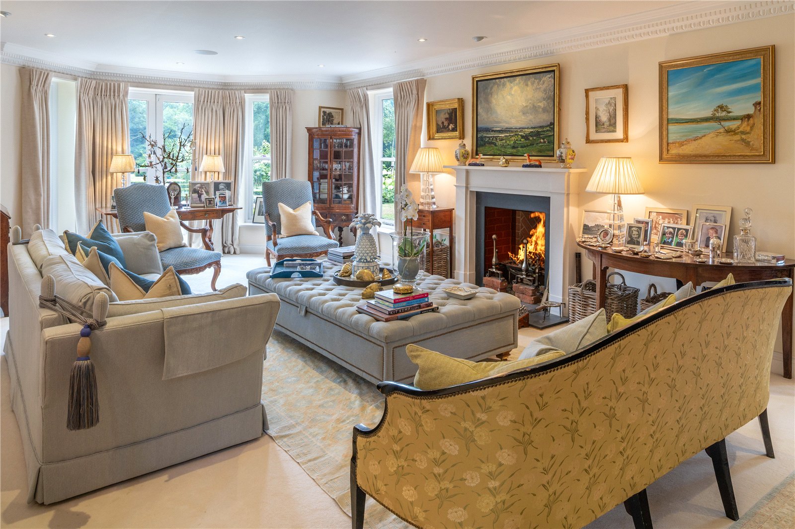 5 bedroom detached house for sale 0