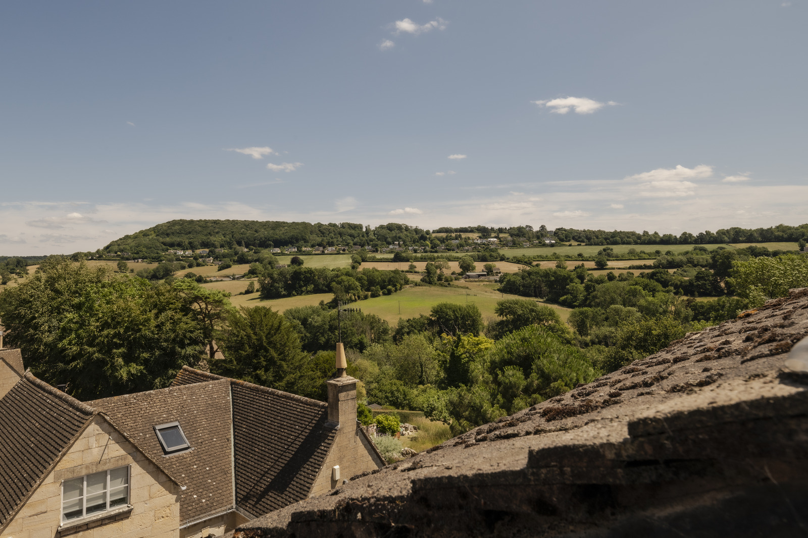 4 bedroom semi-detached house for sale 0