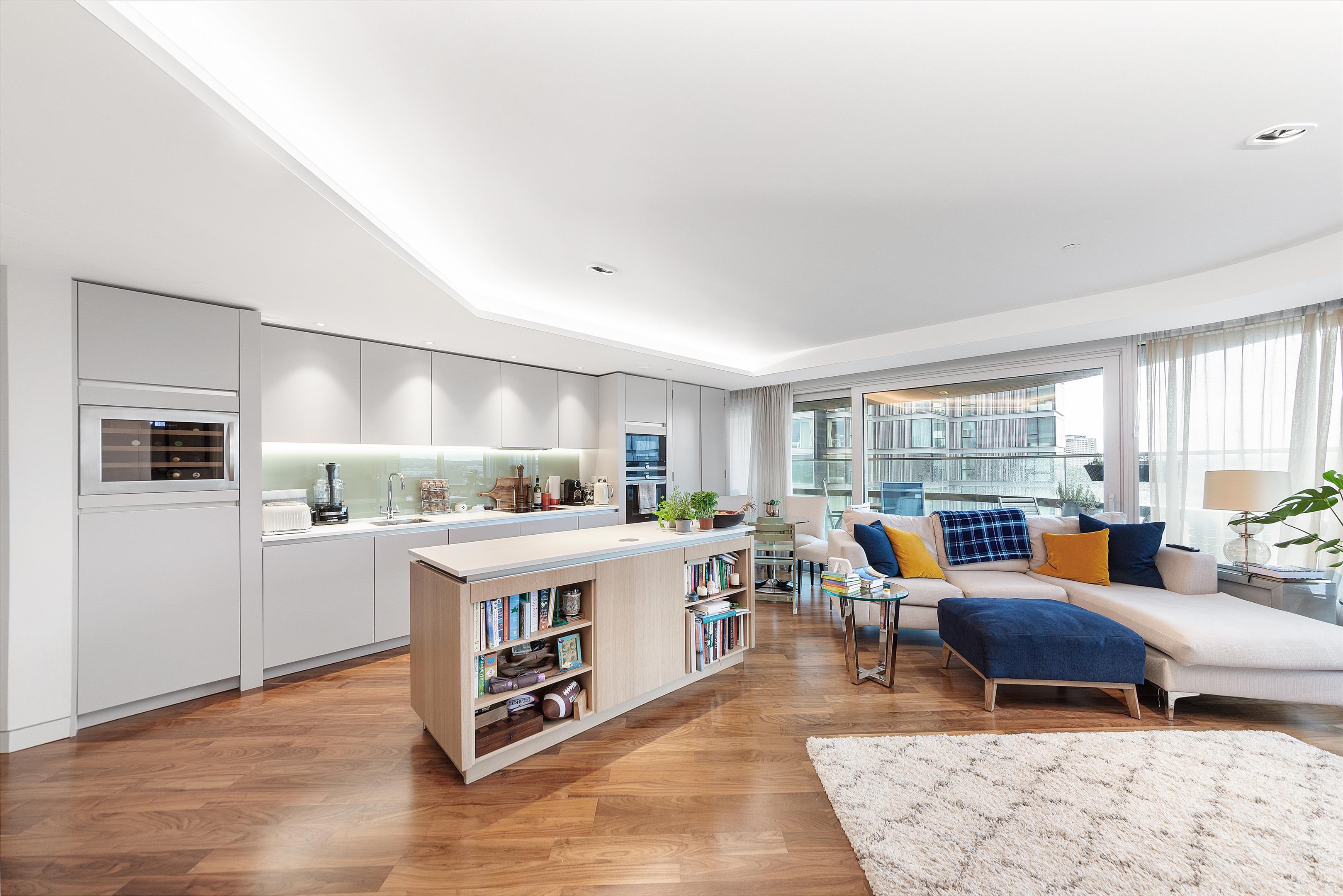2 bedroom flat for sale 0