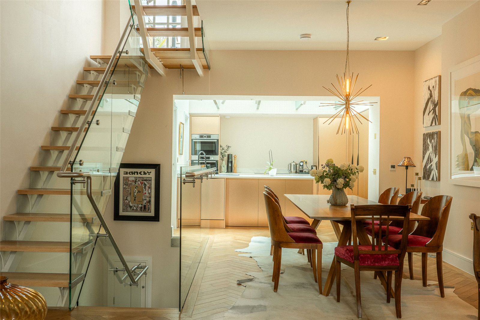 3 bedroom flat for sale 0