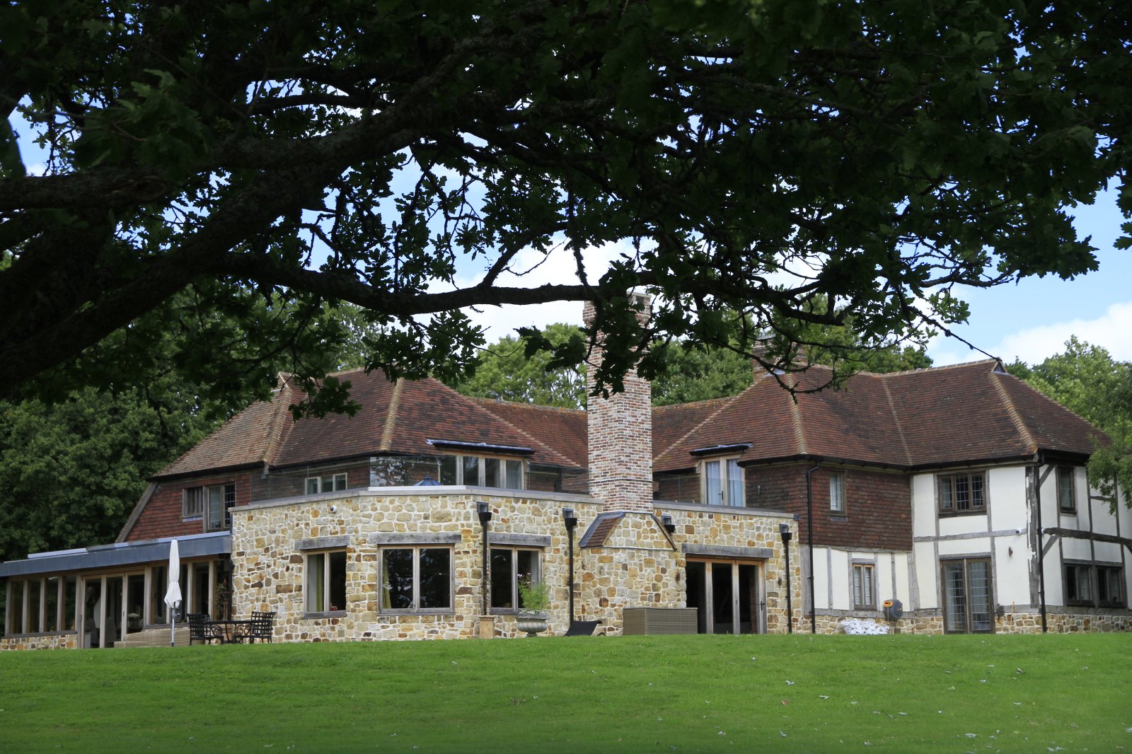 5 bedroom country house for sale 0