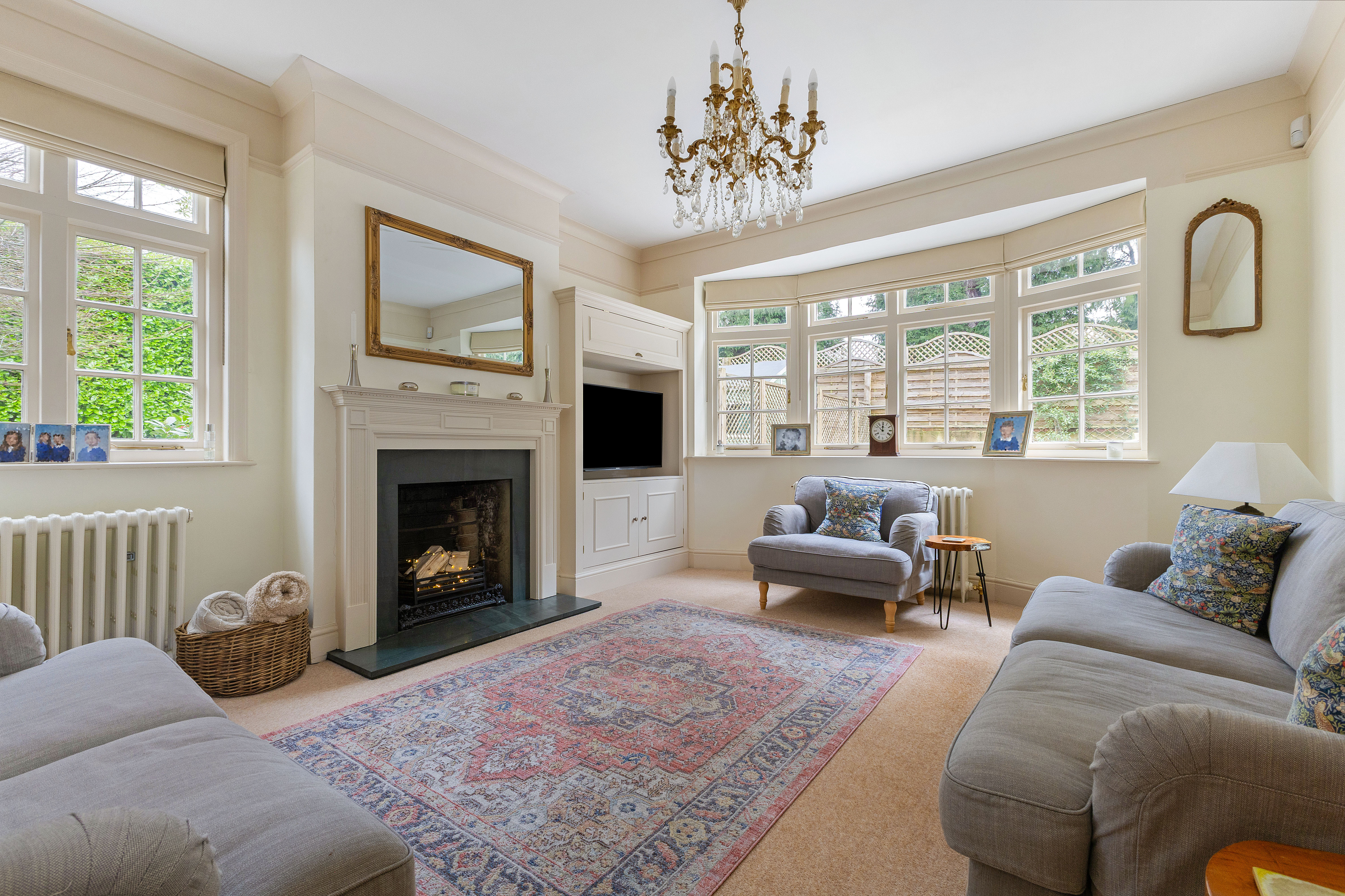 5 bedroom detached house for sale in Hindhead