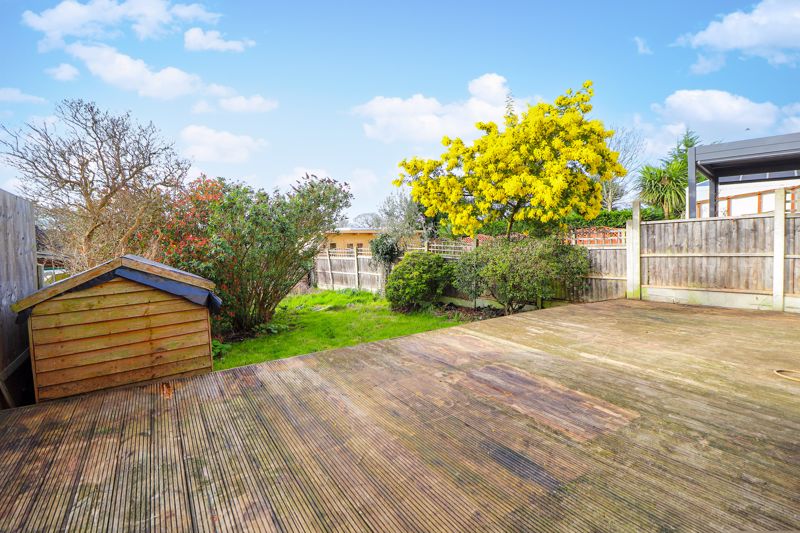 Photos of Manchester Drive, LeighOnSea SS9 66771447 PrimeLocation