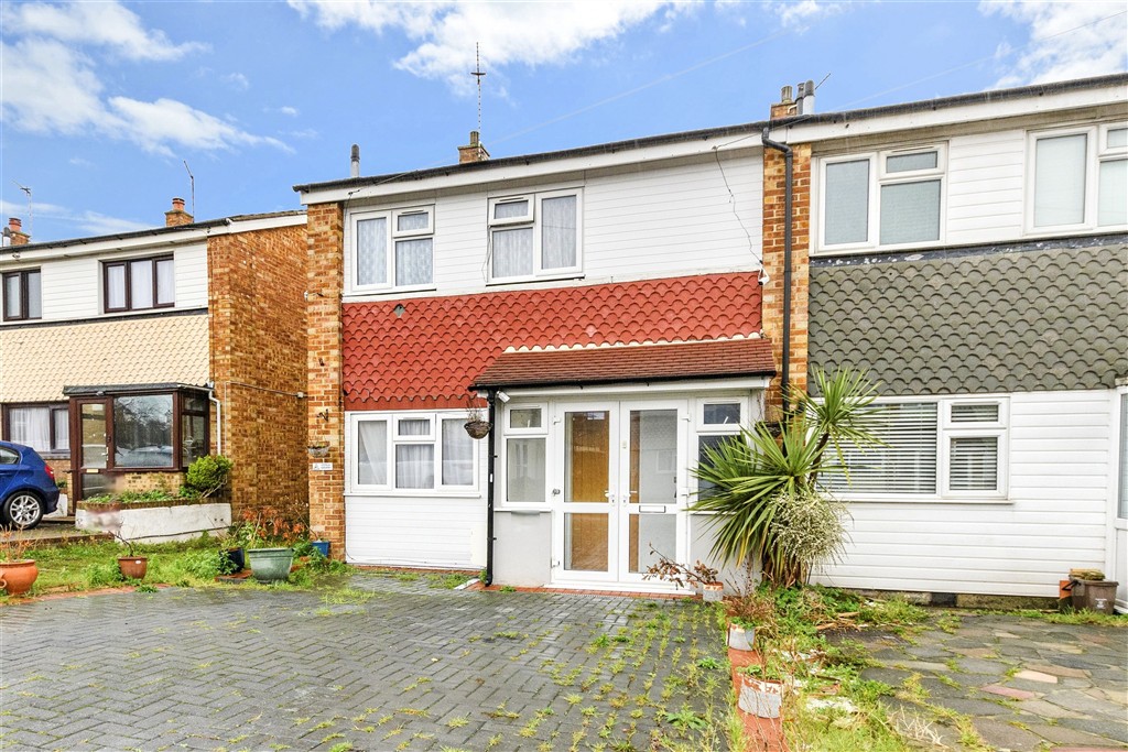 4-bed terraced on 21 Dorothy Evans Close, £330,500