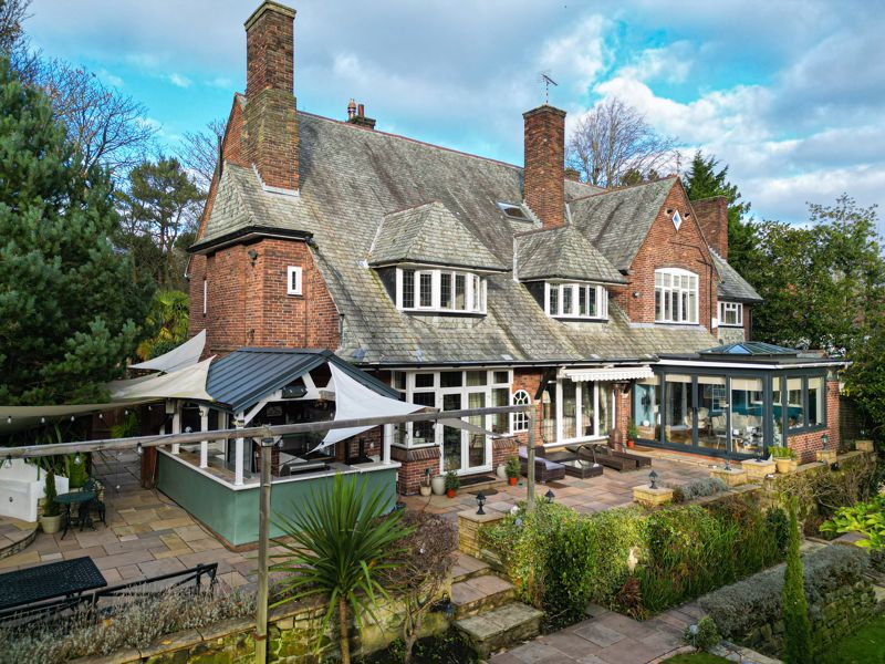 5 bedroom property for sale 0