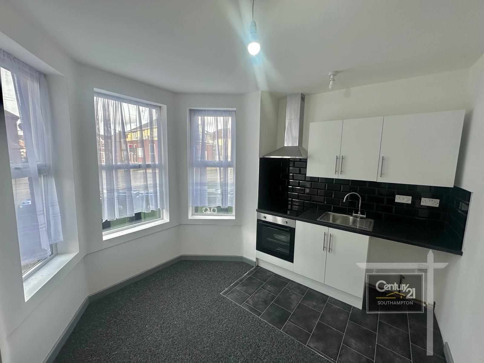 Flat 1,  98, Bitterne Road West, SOUTHAMPTON photo 5