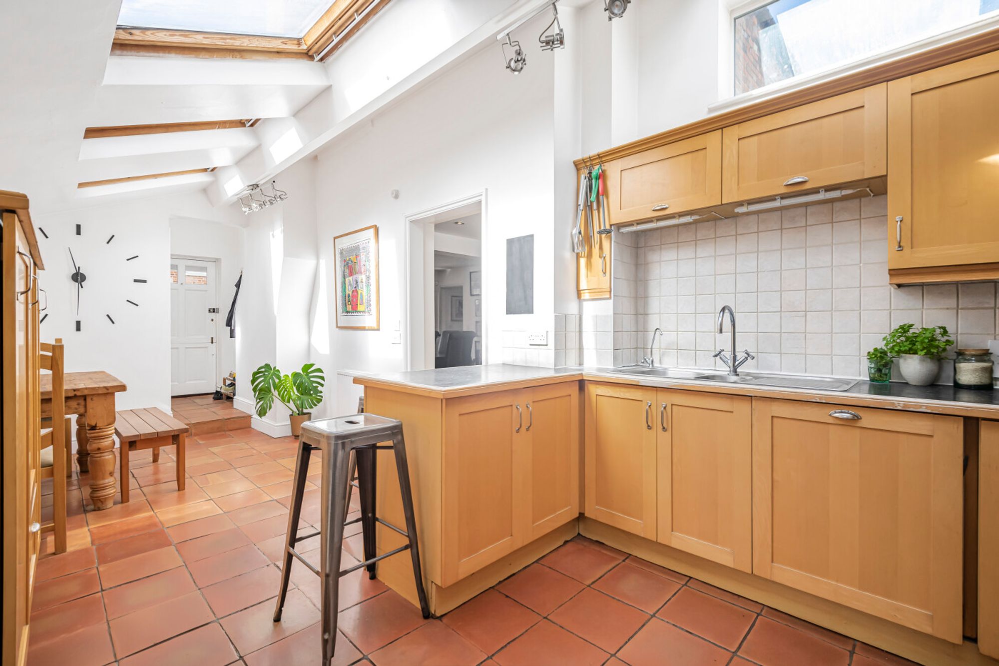 4 bedroom semi-detached house for sale 0