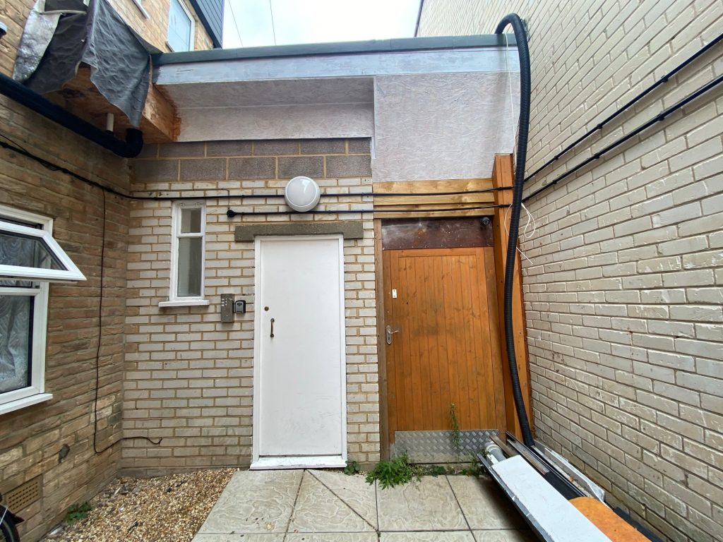 Flat 2, 702a Christchurch Road, Bournemouth photo 2