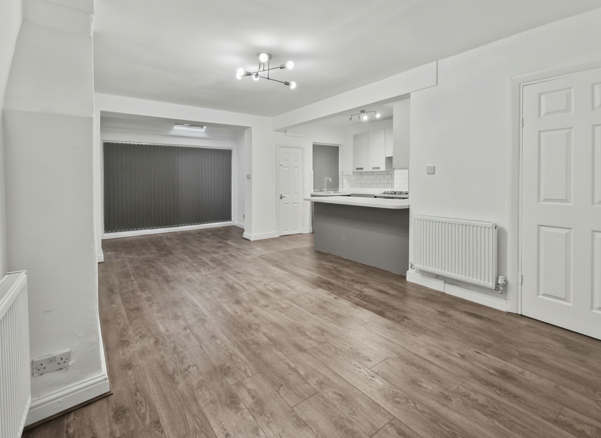19 Lichfield Drive, Manchester photo 4