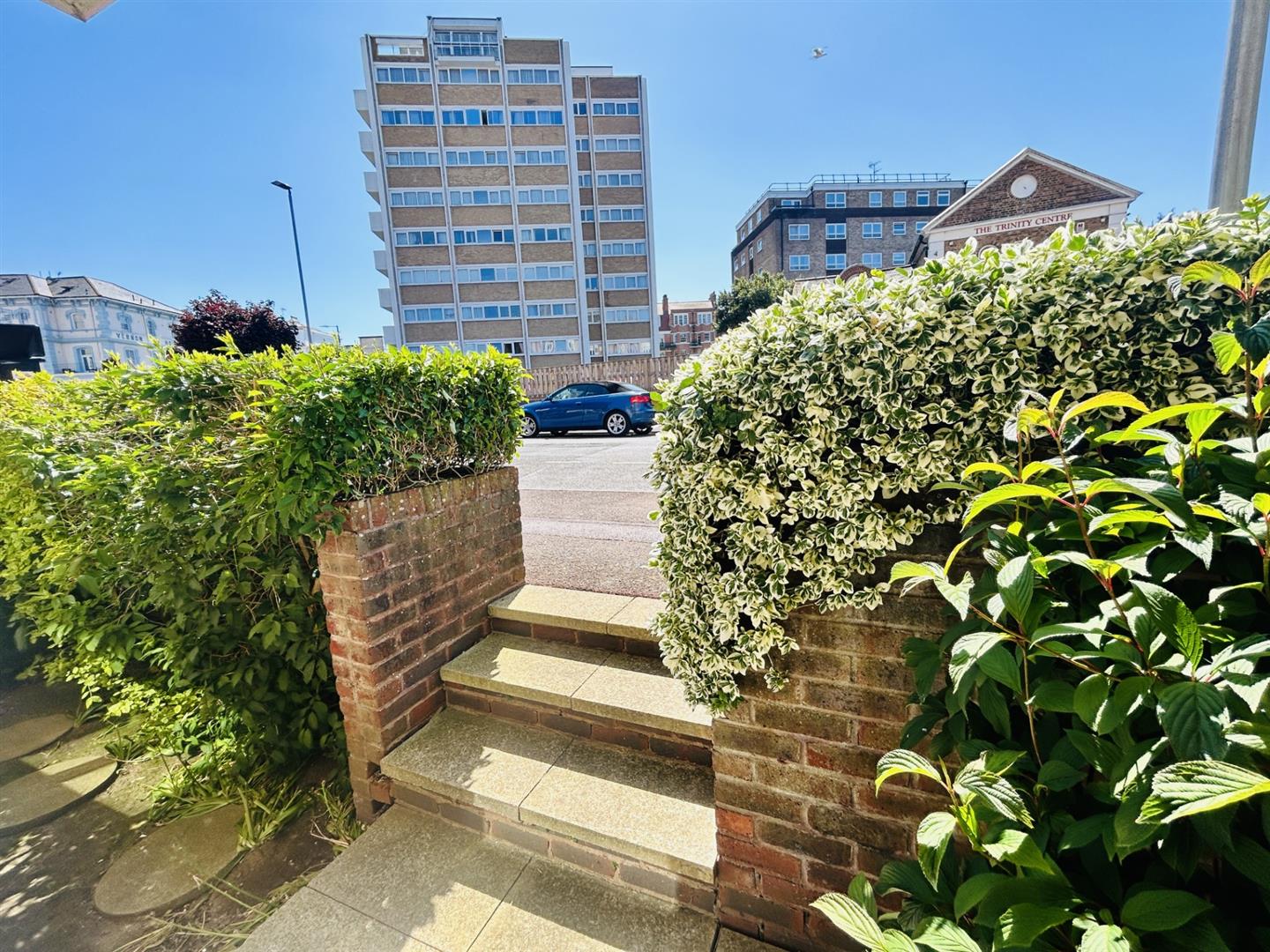Flat 6 Andwell Court, Trinity Place, Eastbourne photo 4