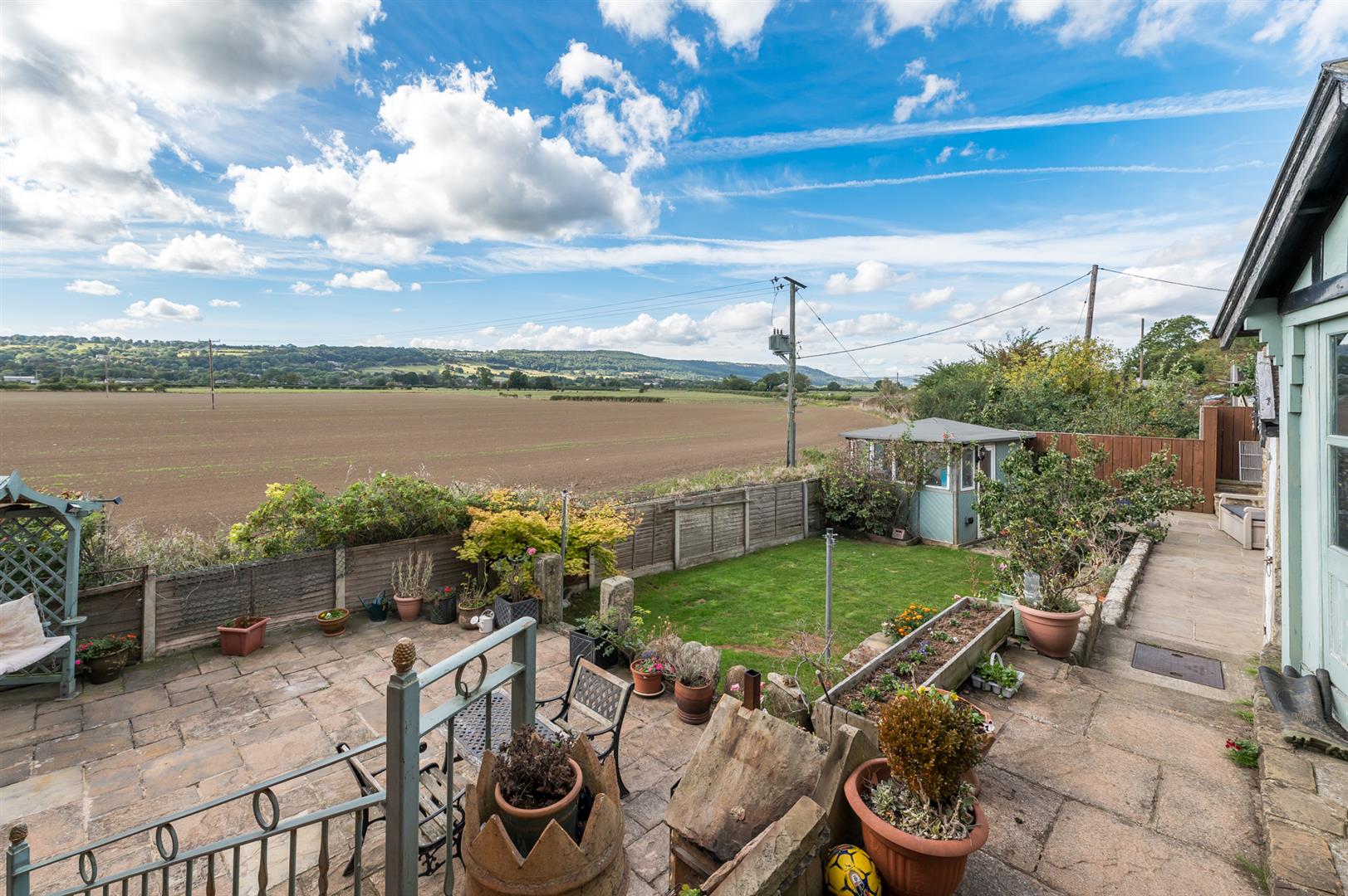 Riffa Villas, Harrogate Road, Leathley photo 4