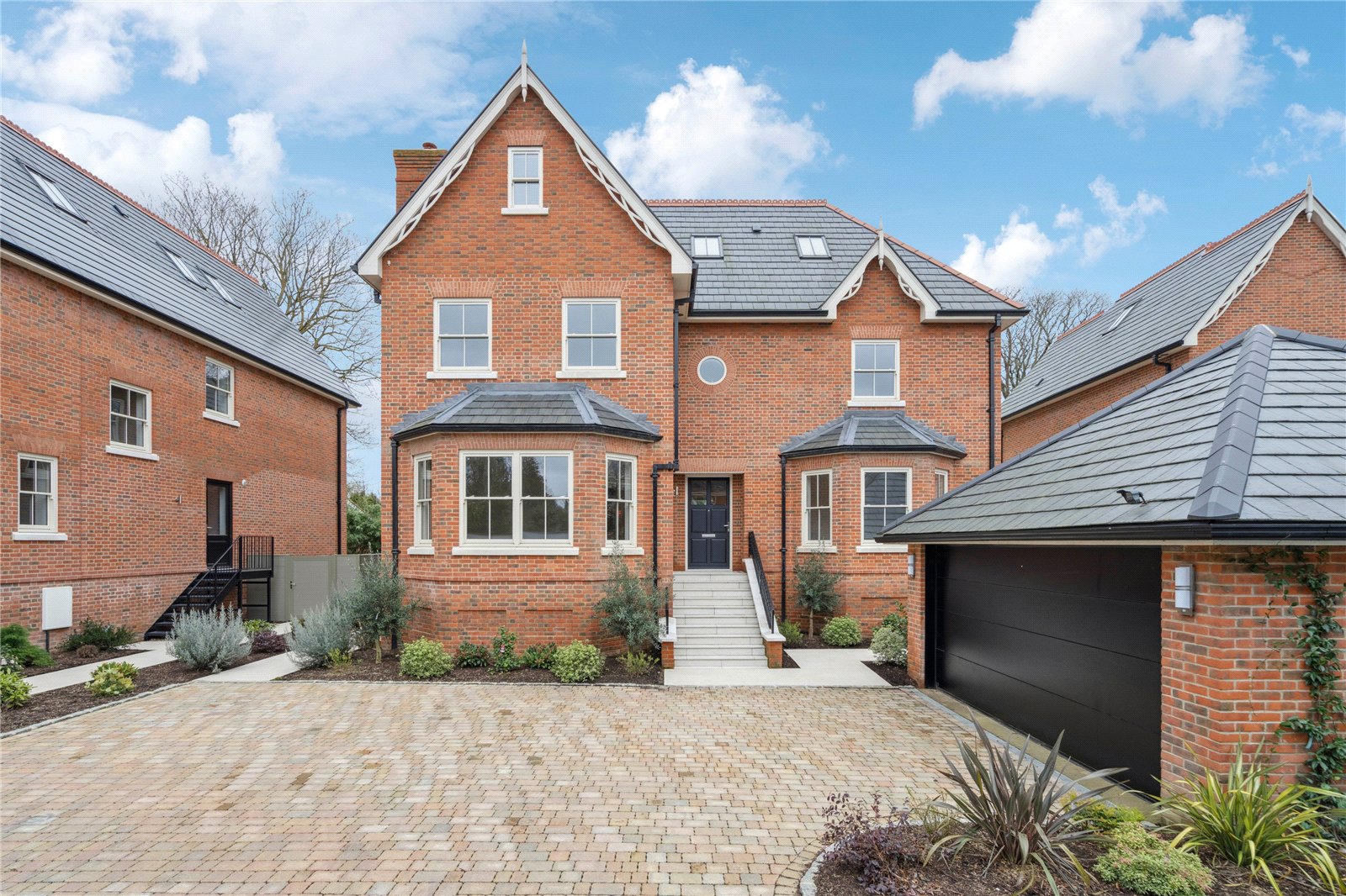 4 bedroom flat for sale