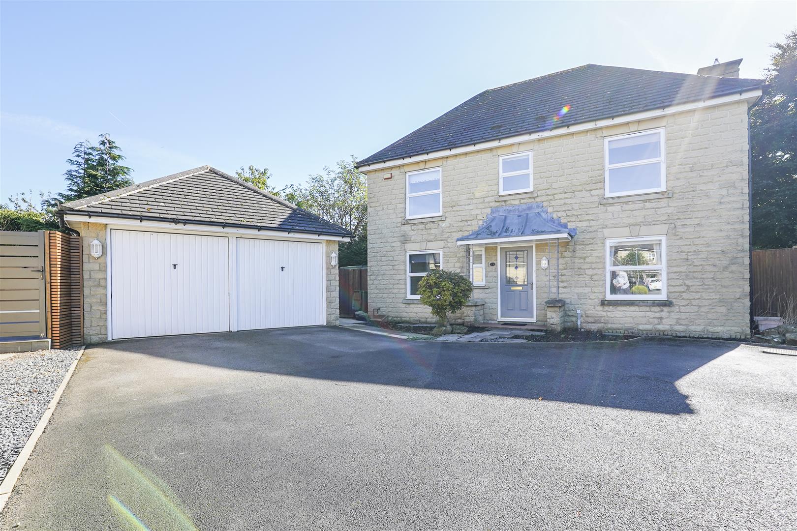 4-bed detached on 24, Brodley Close, Halifax, £495,000