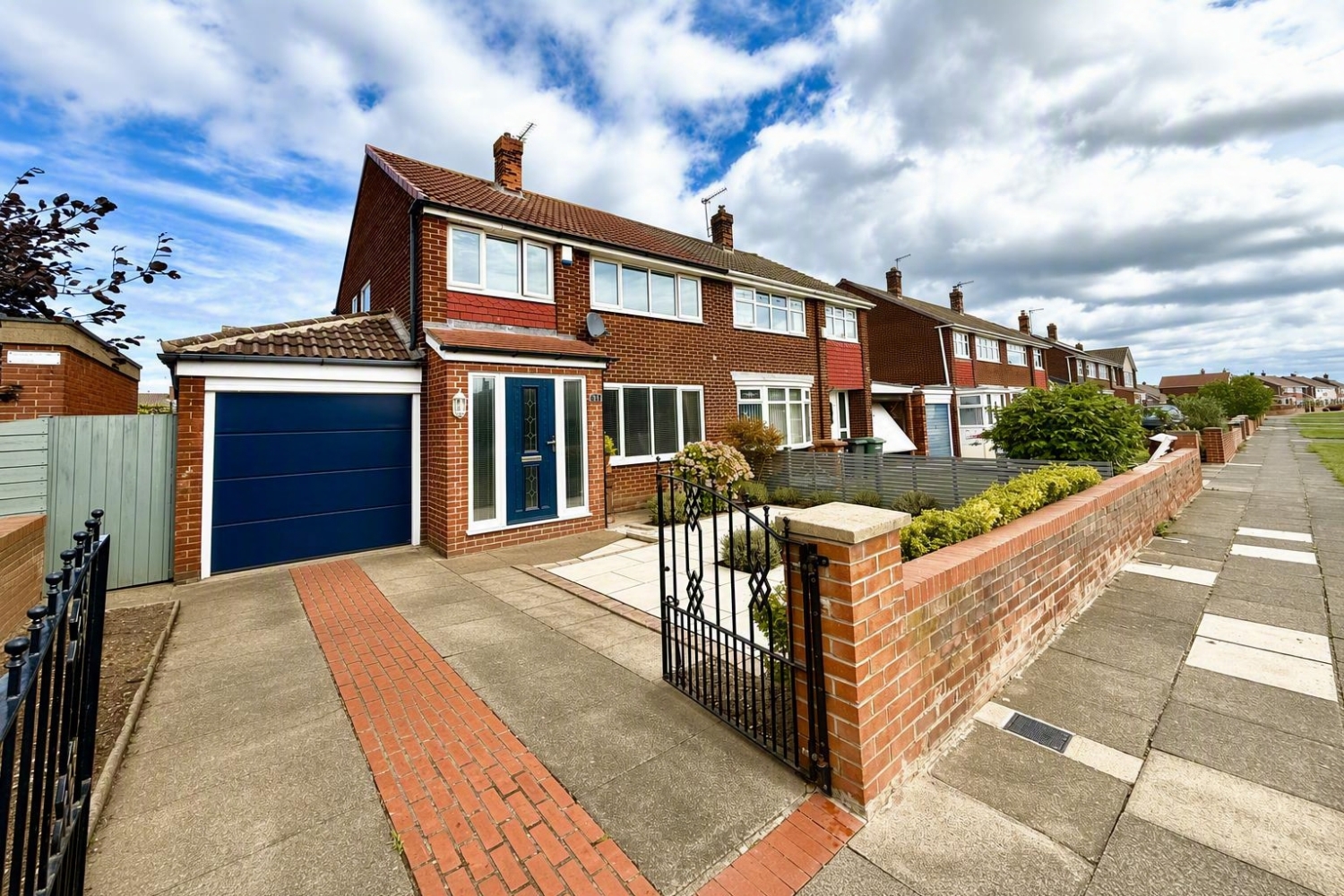 81, Elizabeth Way, Hartlepool photo 2