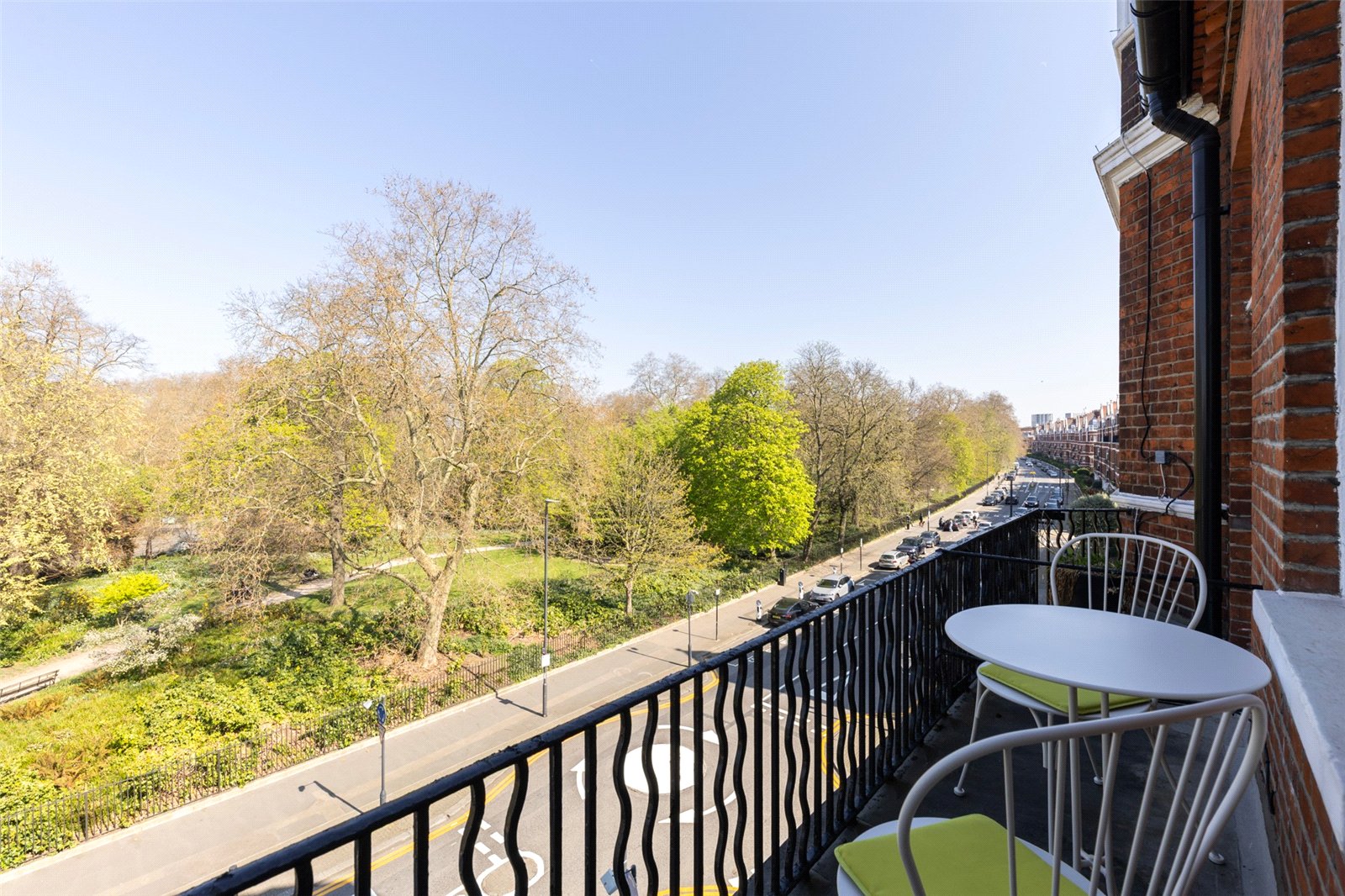 3 bedroom flat for sale 0