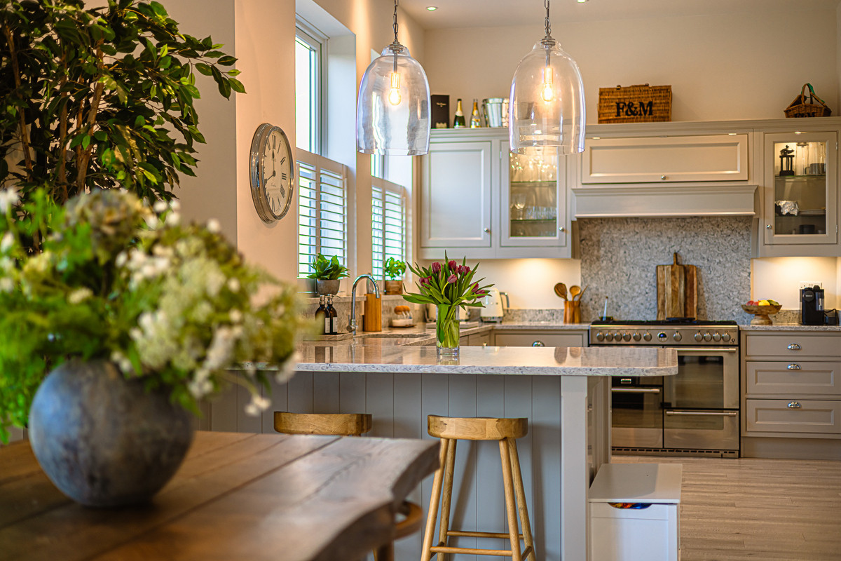 5 bedroom detached house for sale 0