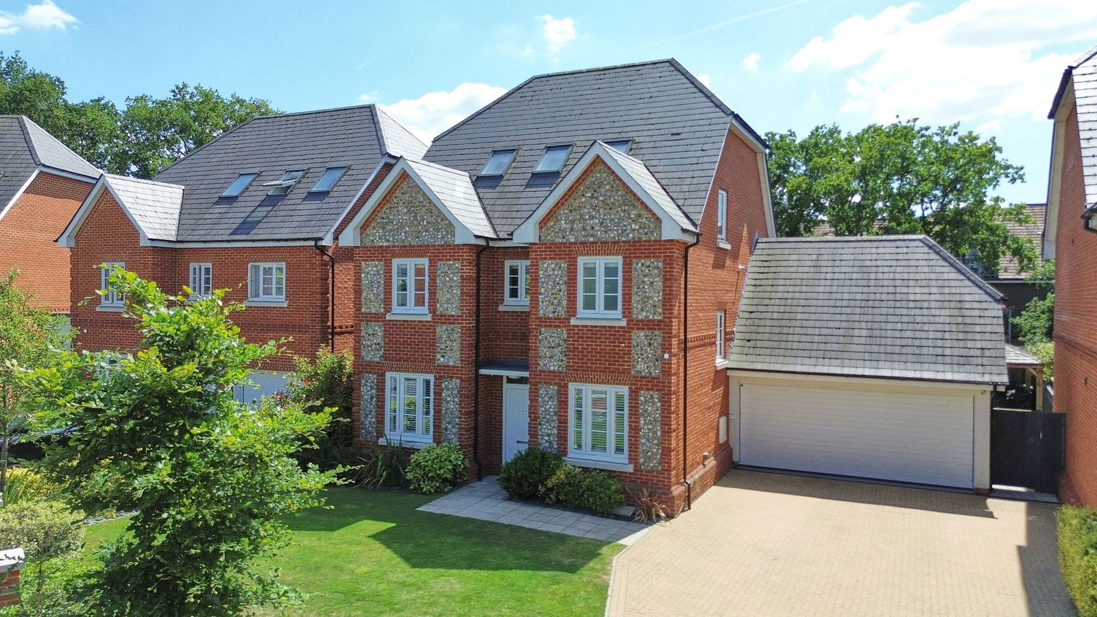 2 bedroom new flat for sale