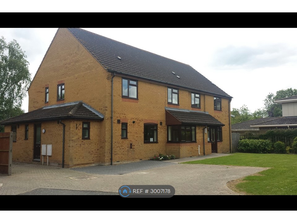 Haslerig Close, Aylesbury photo 2