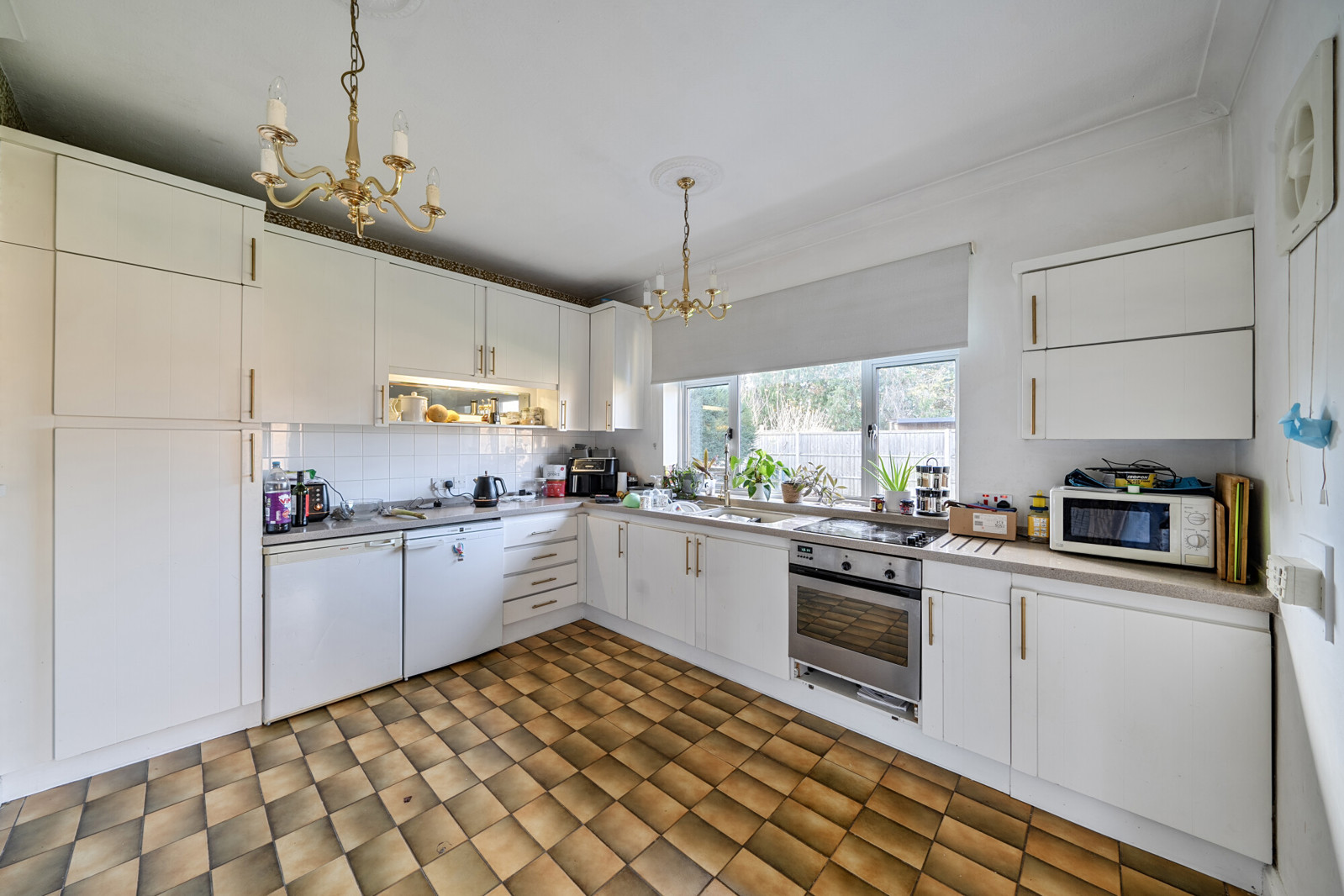 3 bedroom bungalow for sale 0