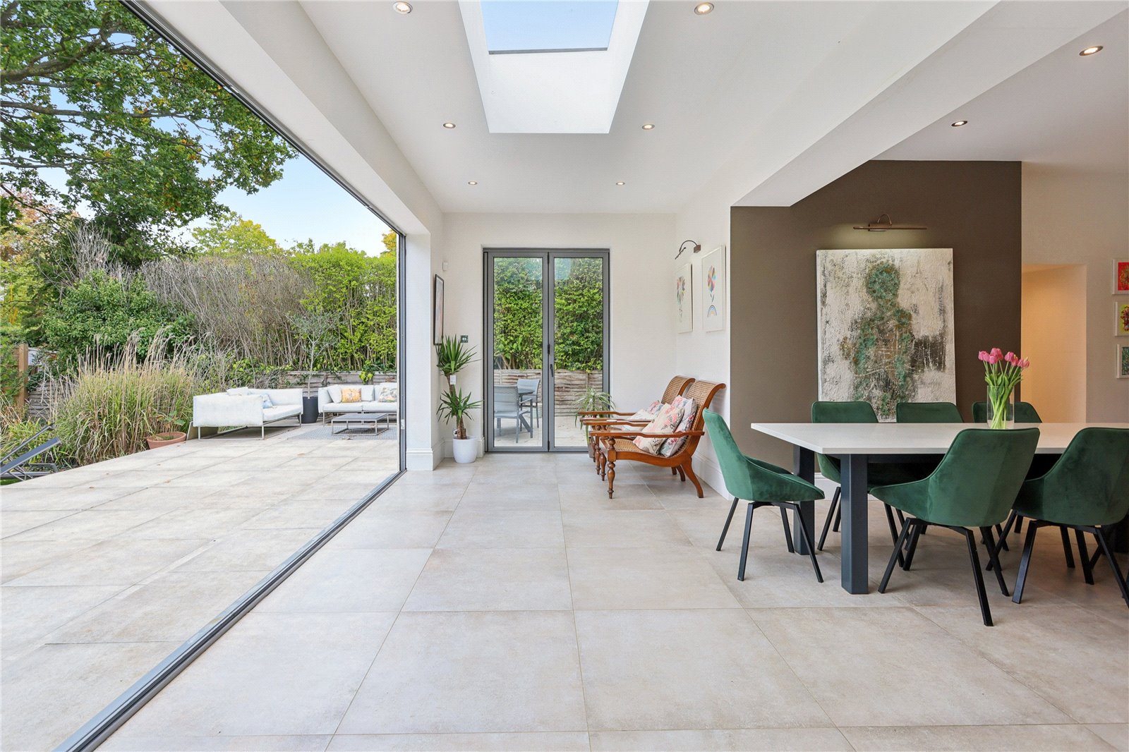 7 bedroom semi-detached house for sale 0