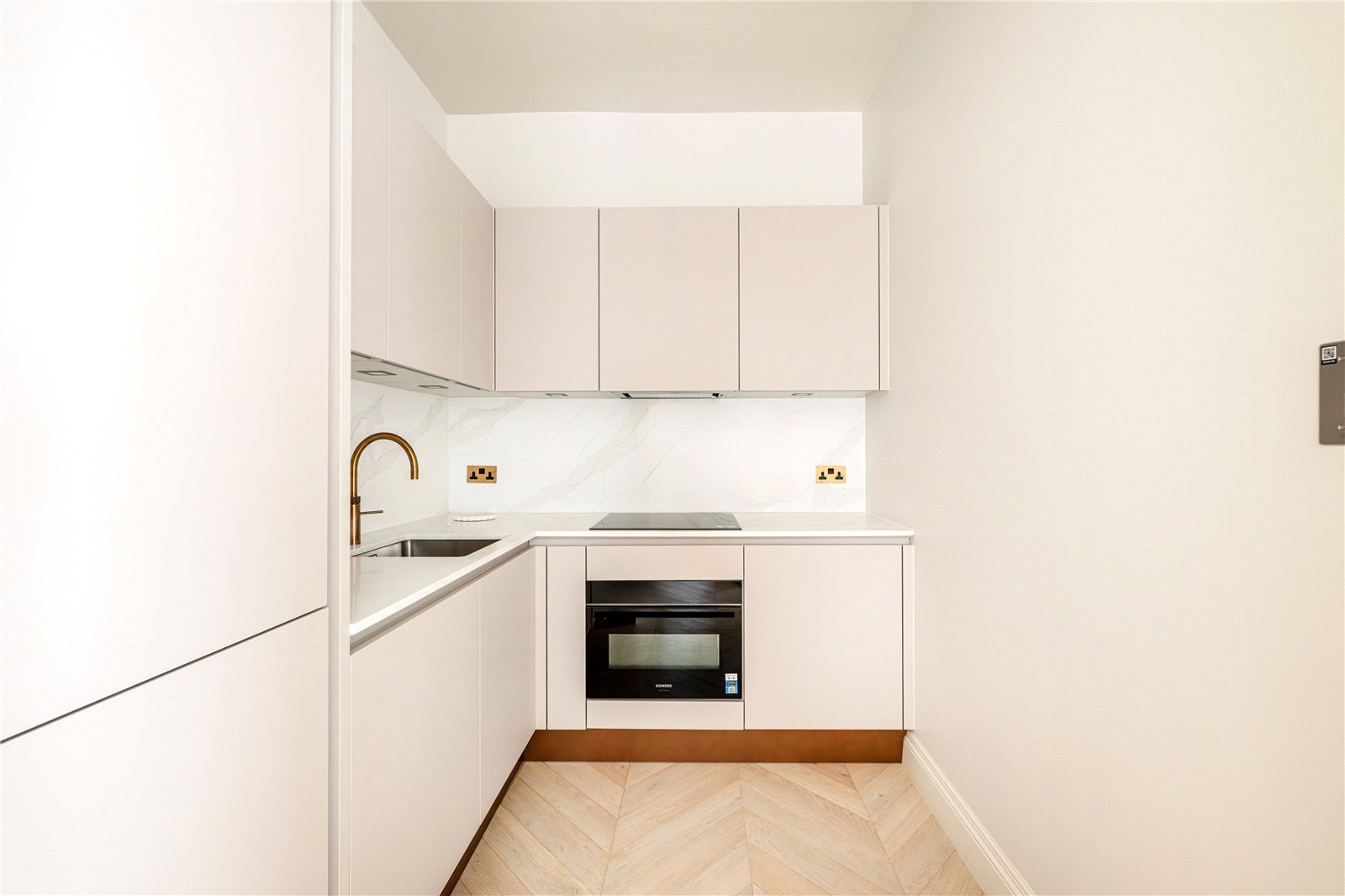 2 bedroom new flat for sale 0