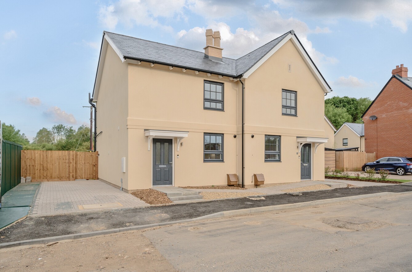 Leftwich Place, Great Cornard photo 2
