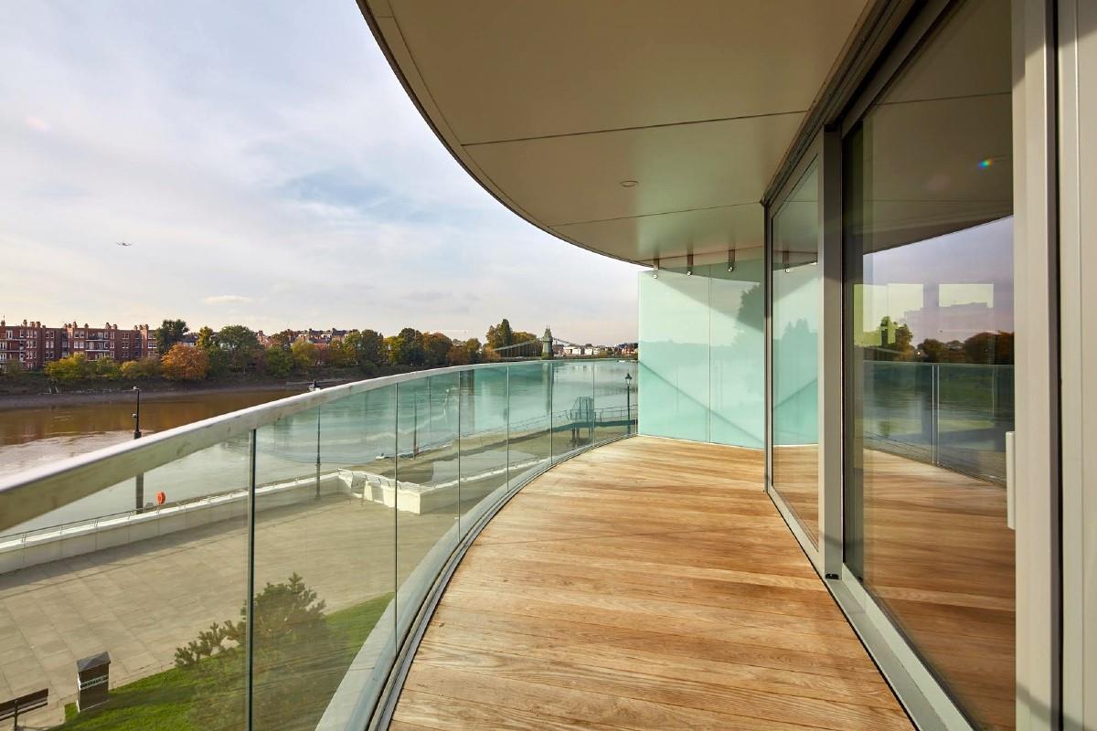 3 bedroom flat for sale 0