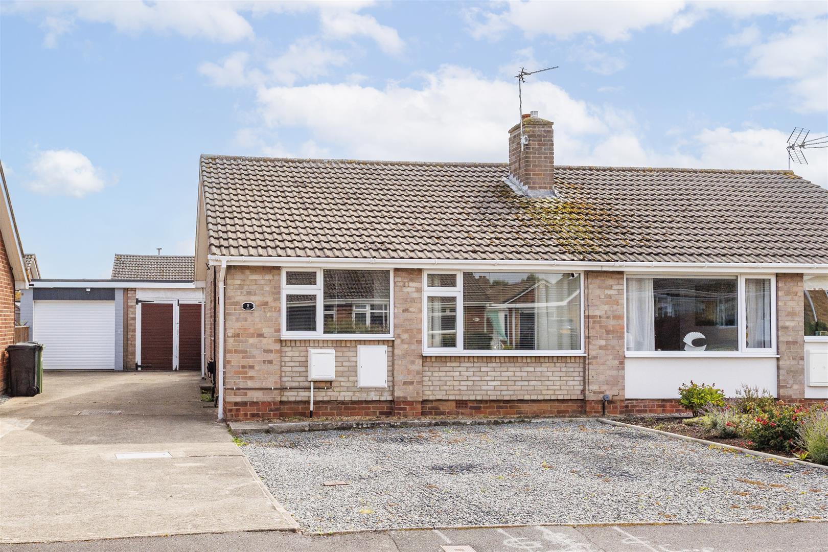 2-bed house on 8, De Grey Place, York, £290,000