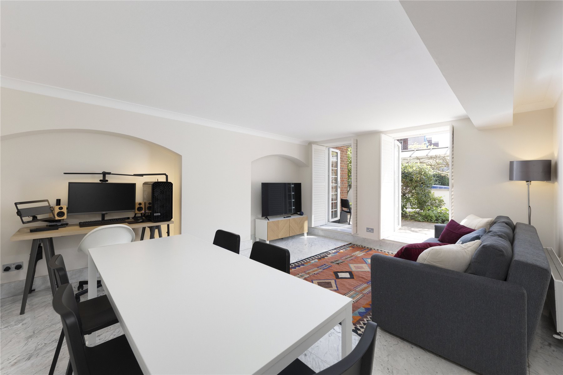 2 bedroom flat for sale 0