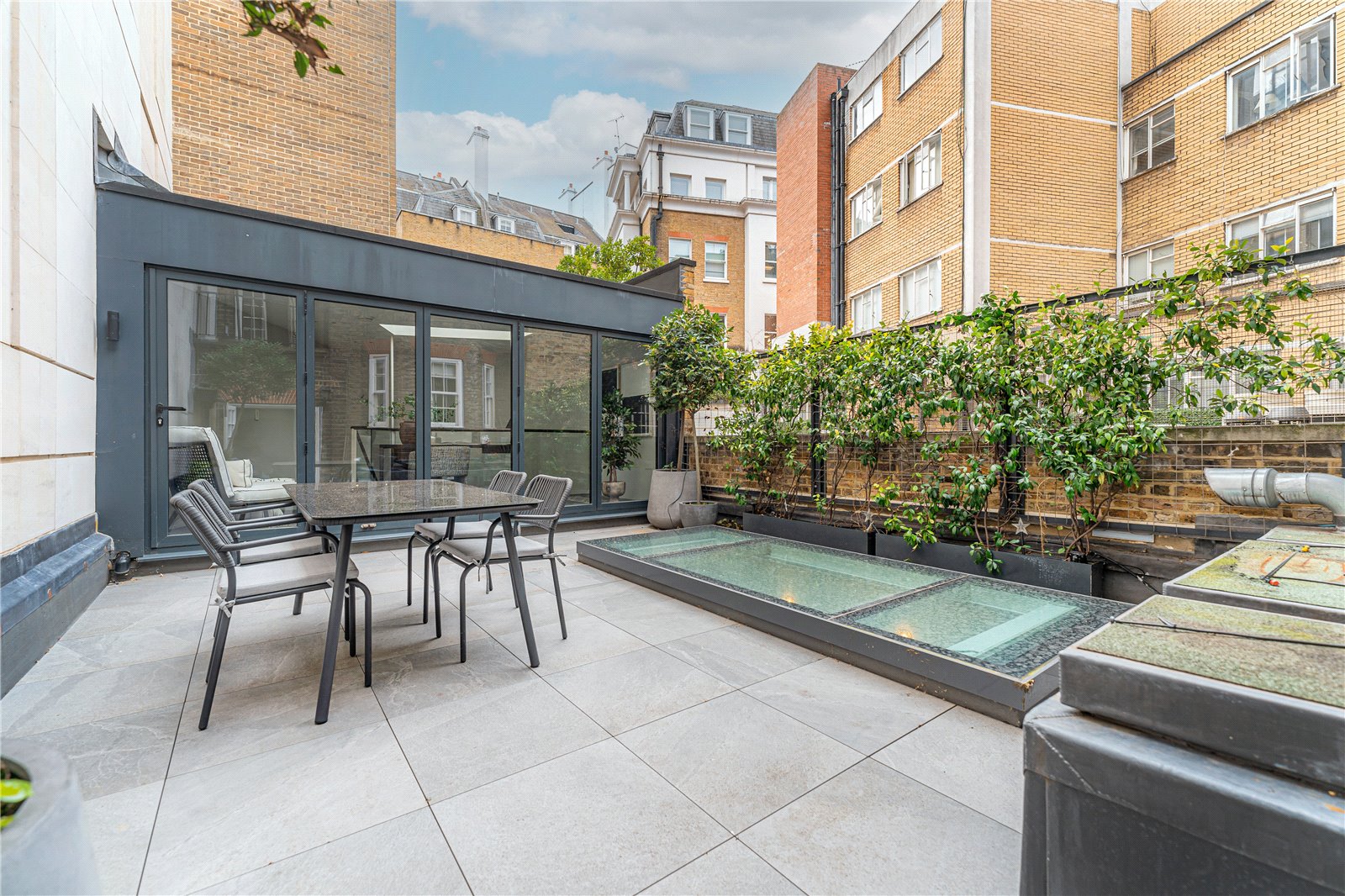 Deanery House, 2, Deanery Street, London photo 2