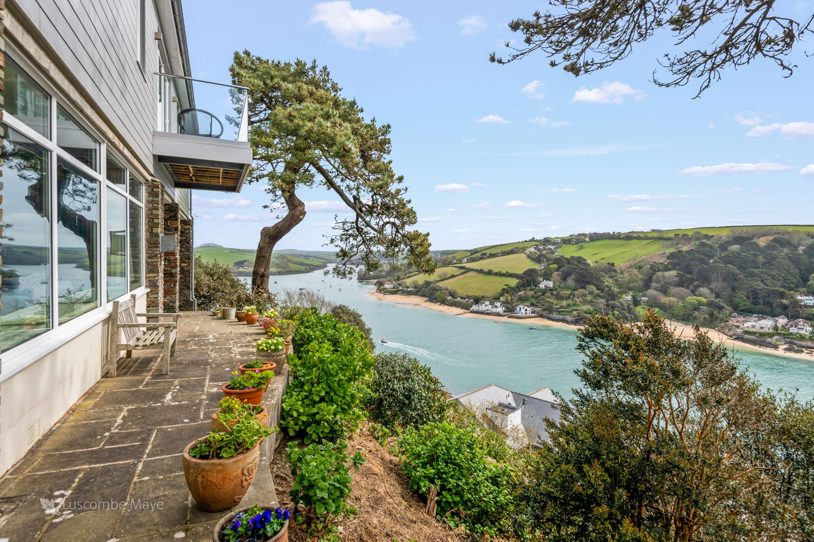 2 bedroom flat for sale 0