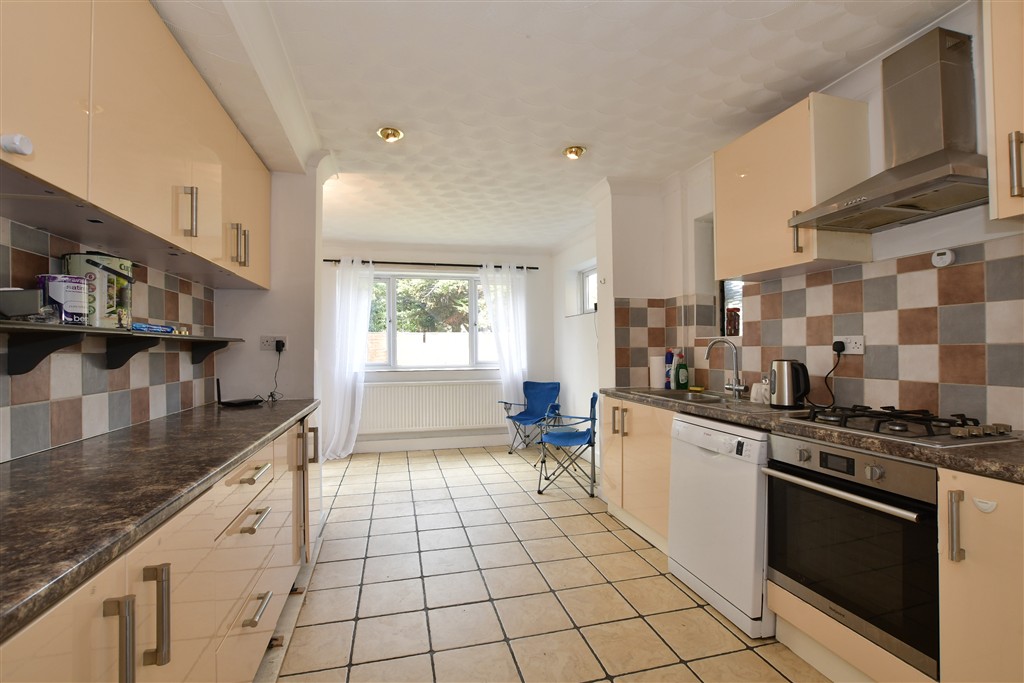 3-bed detached on Dover Road, London, £495,500