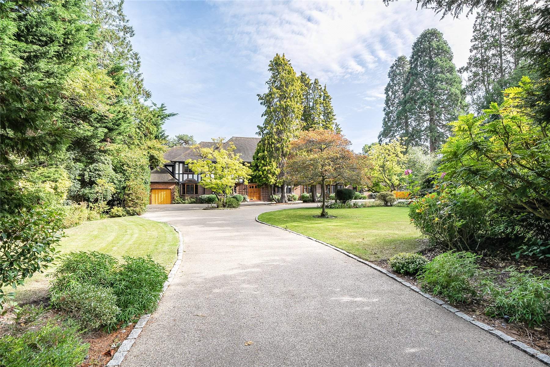 7 bedroom detached house for sale 0