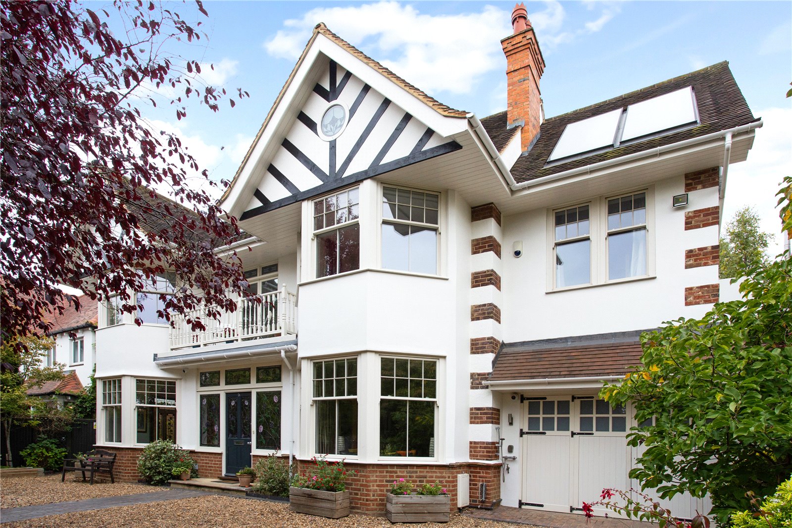 6 bedroom detached house for sale 0