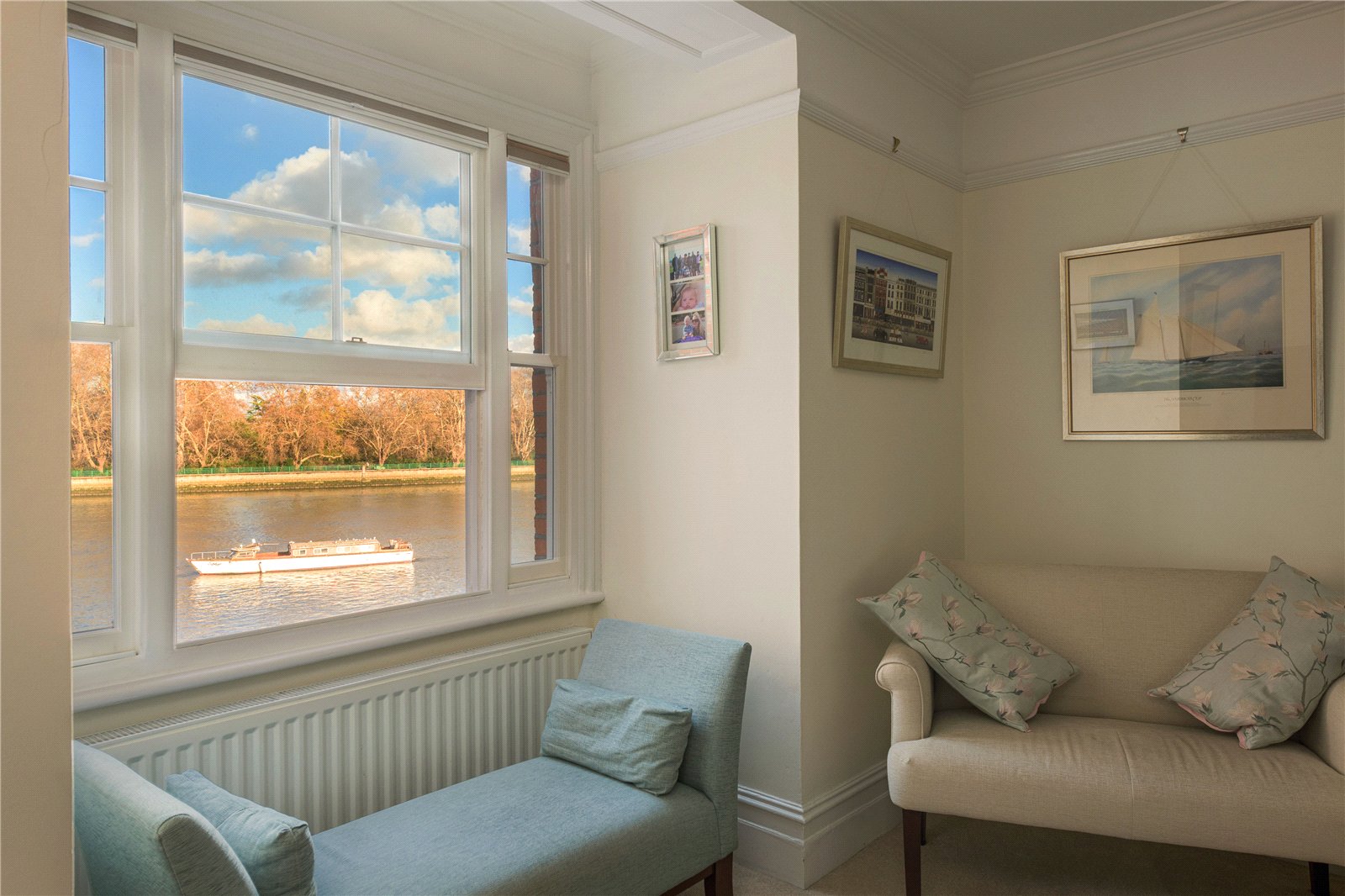 3 bedroom flat for sale 0