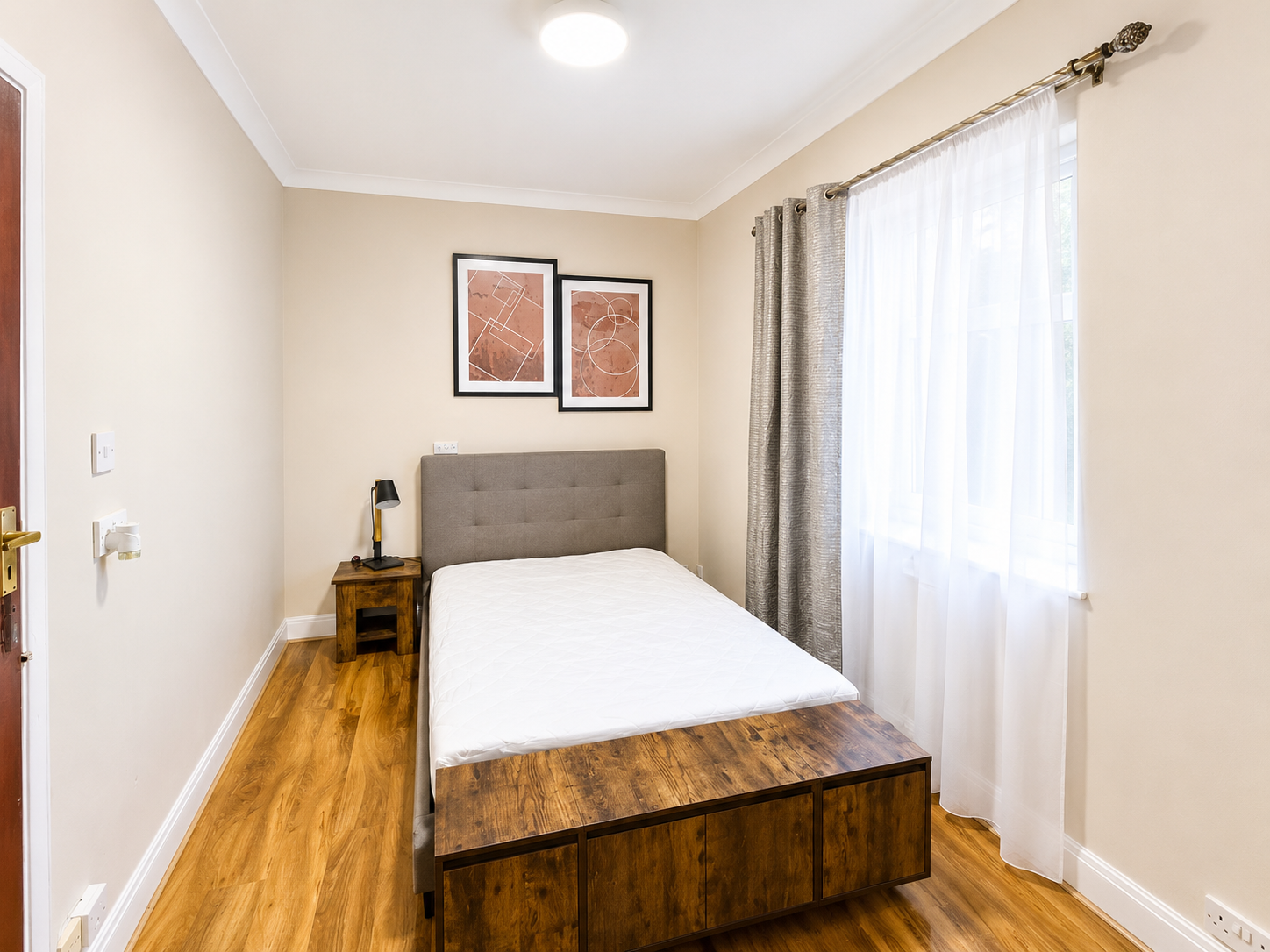 1-bed house on Squirrels Heath Road, Romford, £850/mo