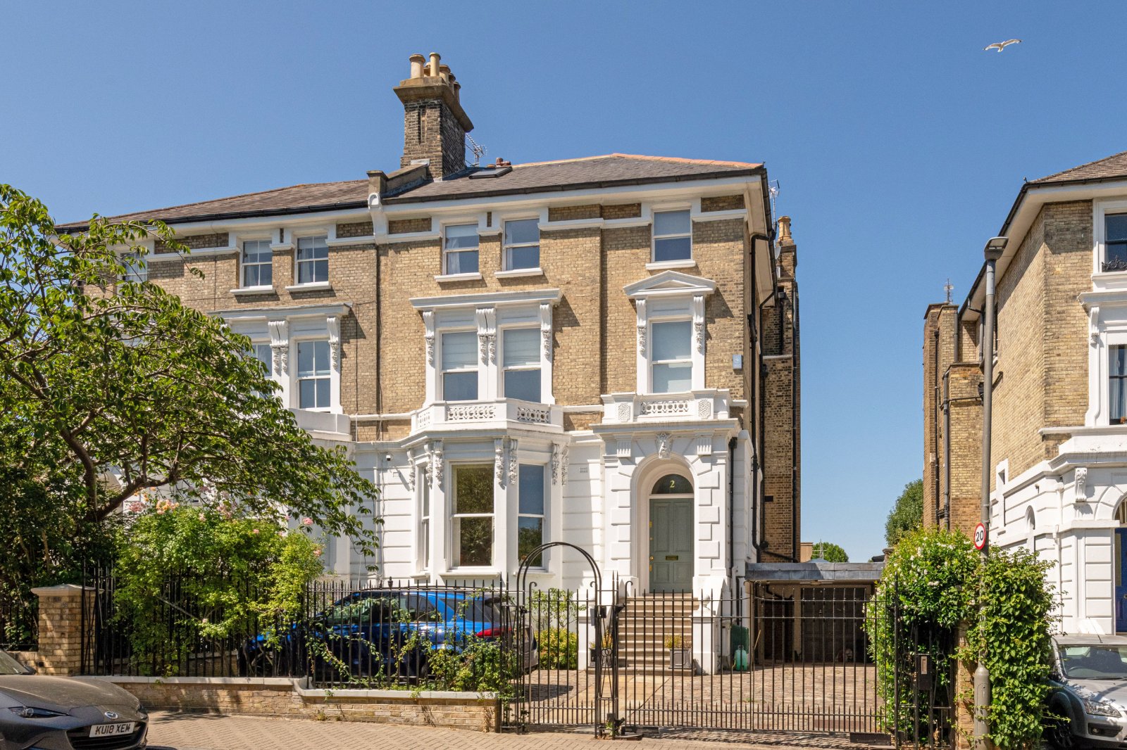 SOLD OFF MARKET, 2, Ravenna Road, London photo 3