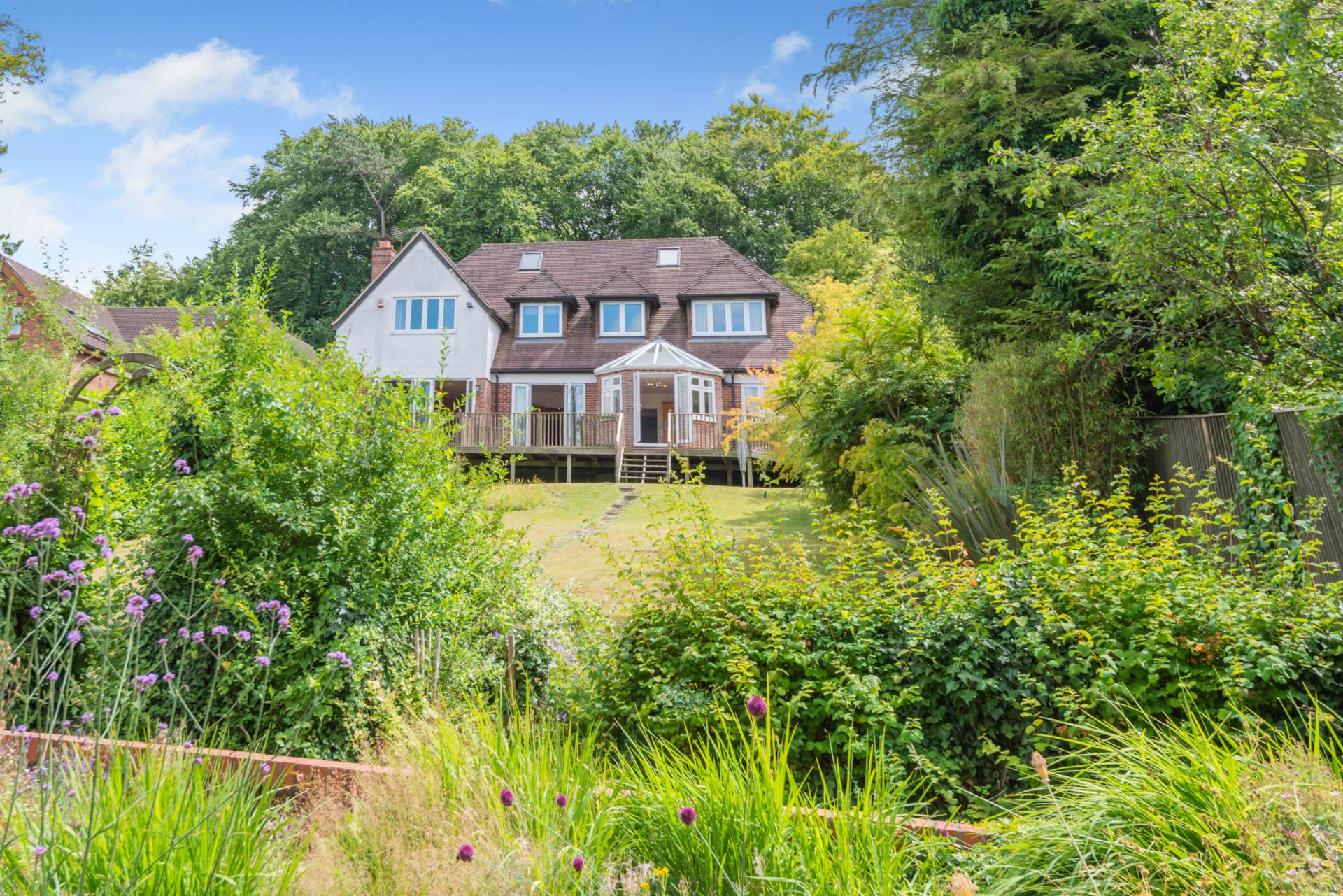 5 bedroom property for sale 0