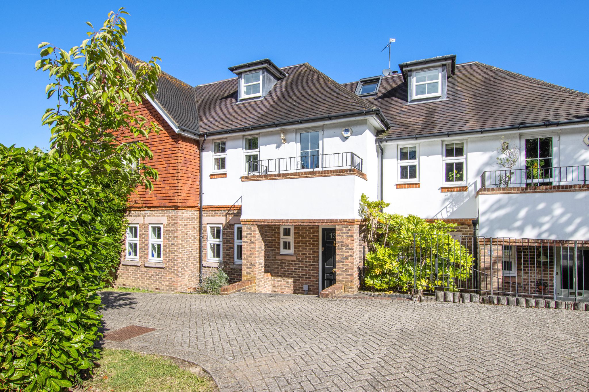 5 bedroom town house for sale 0