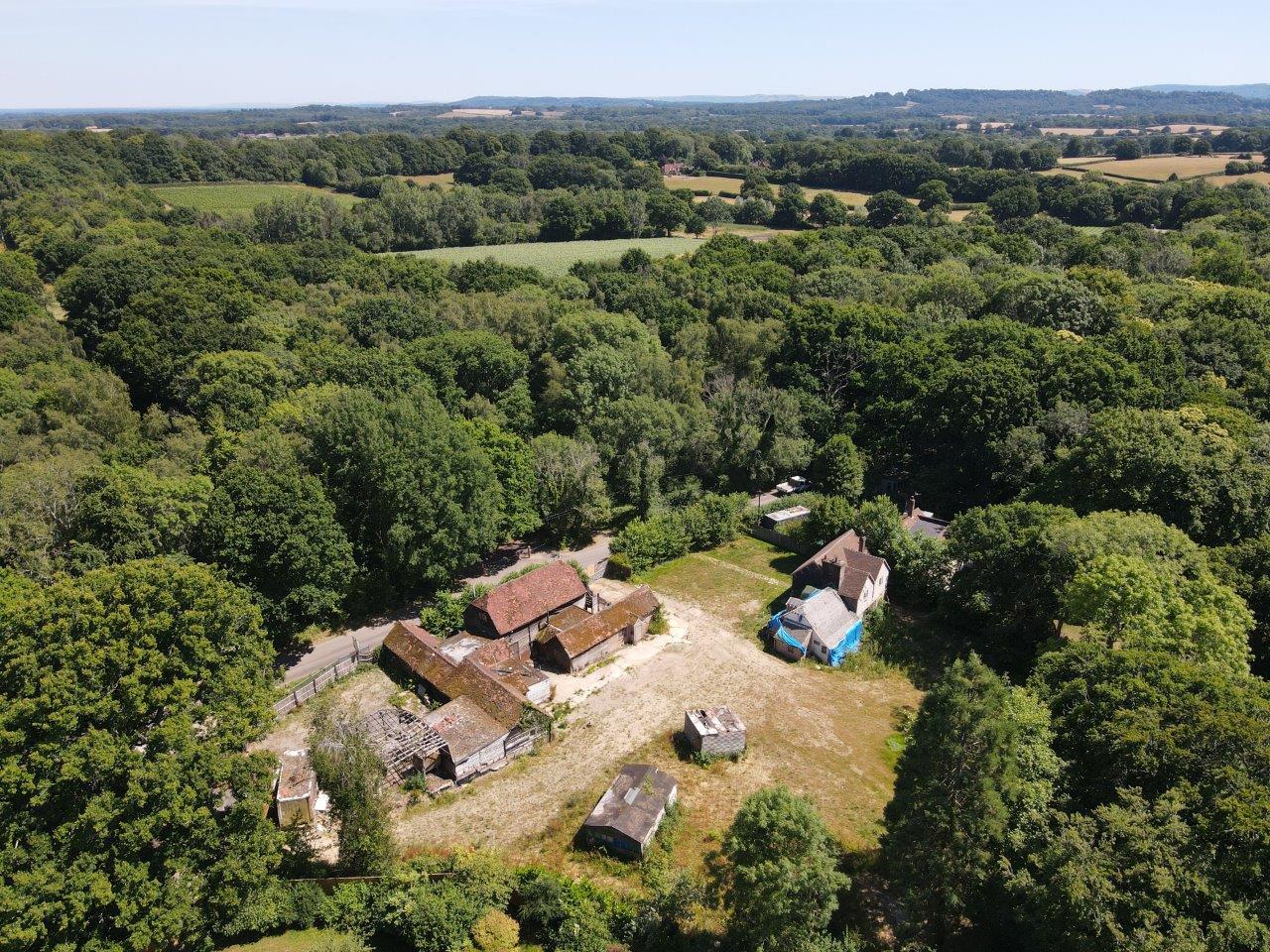 4 bedroom detached house for sale 0