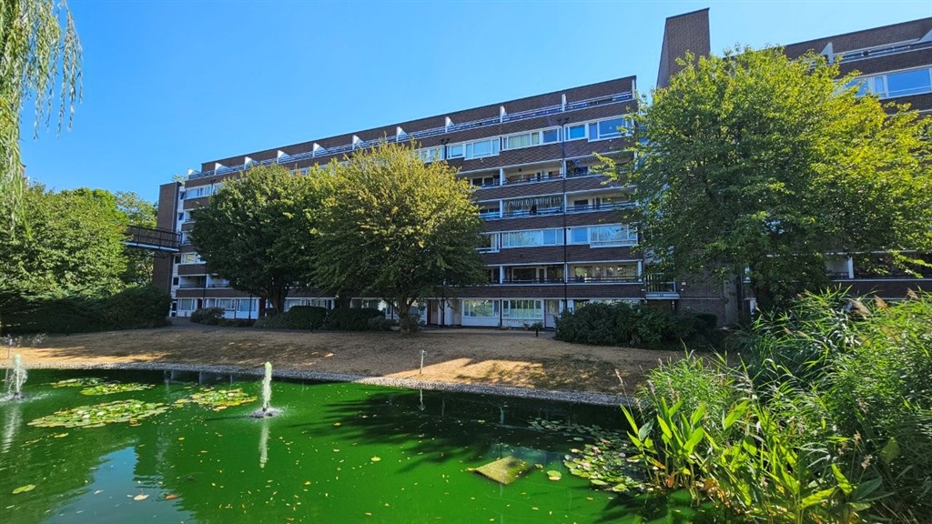 Fifth Floor Flat 201, Lemare Lodge, Fair Acres, BROMLEY photo 5
