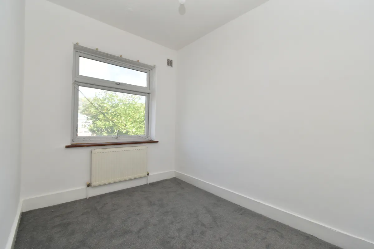 Abbey Avenue, Wembley photo 2