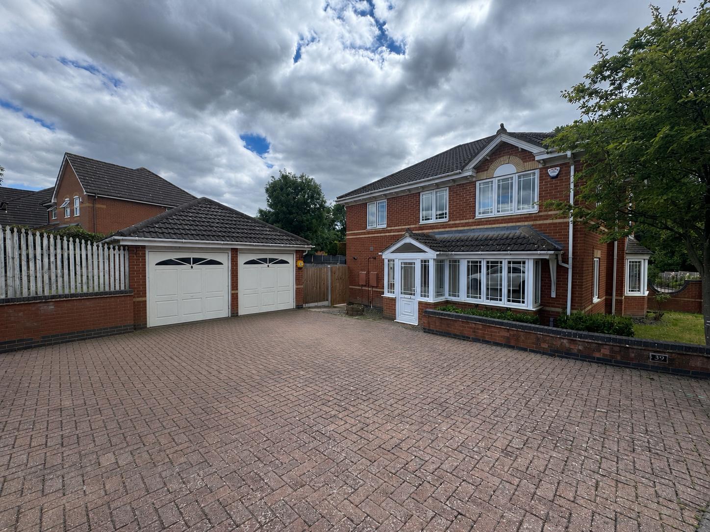 39, Columbine Road, Hamilton photo 2