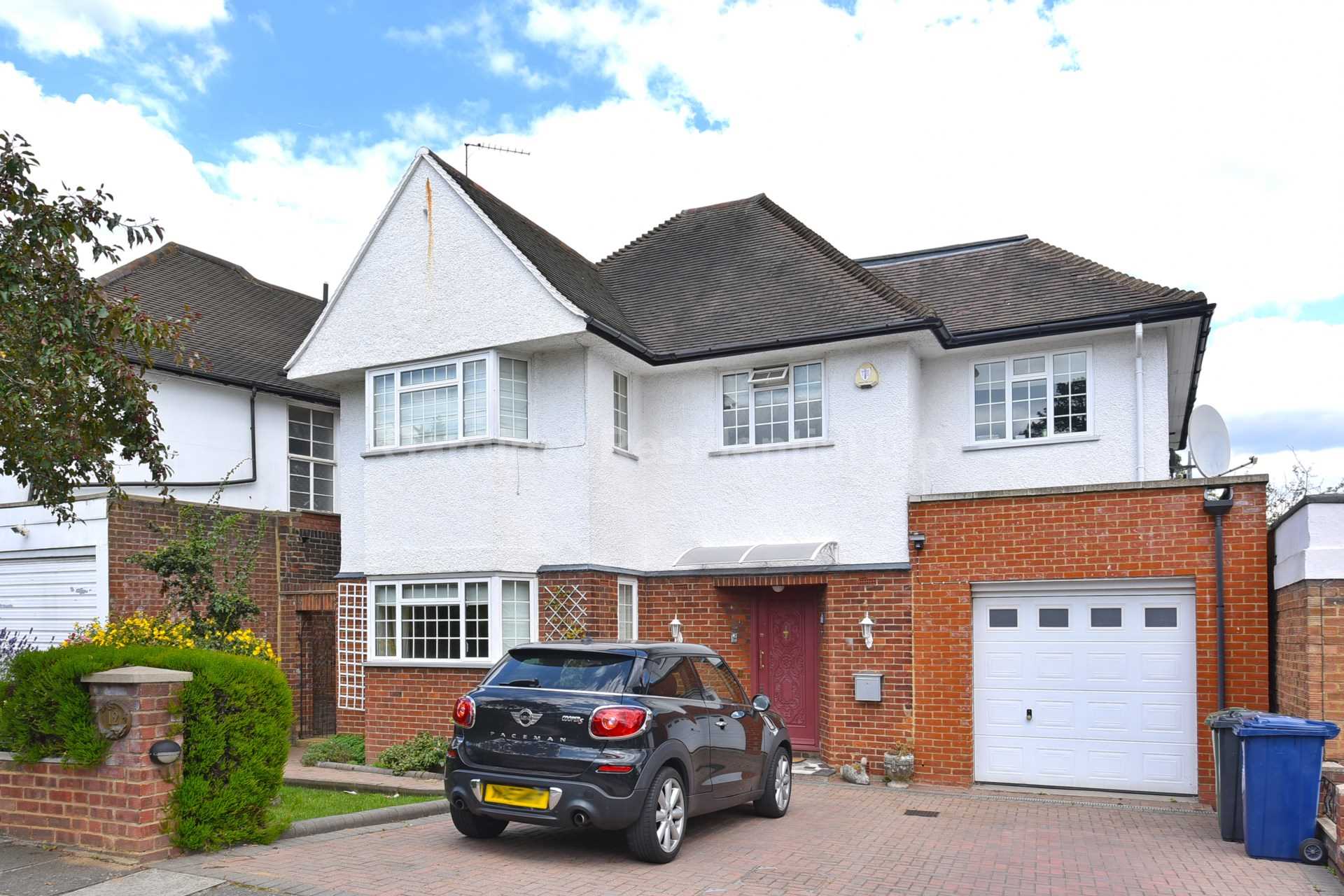 12, Ashbourne Road, London photo 3