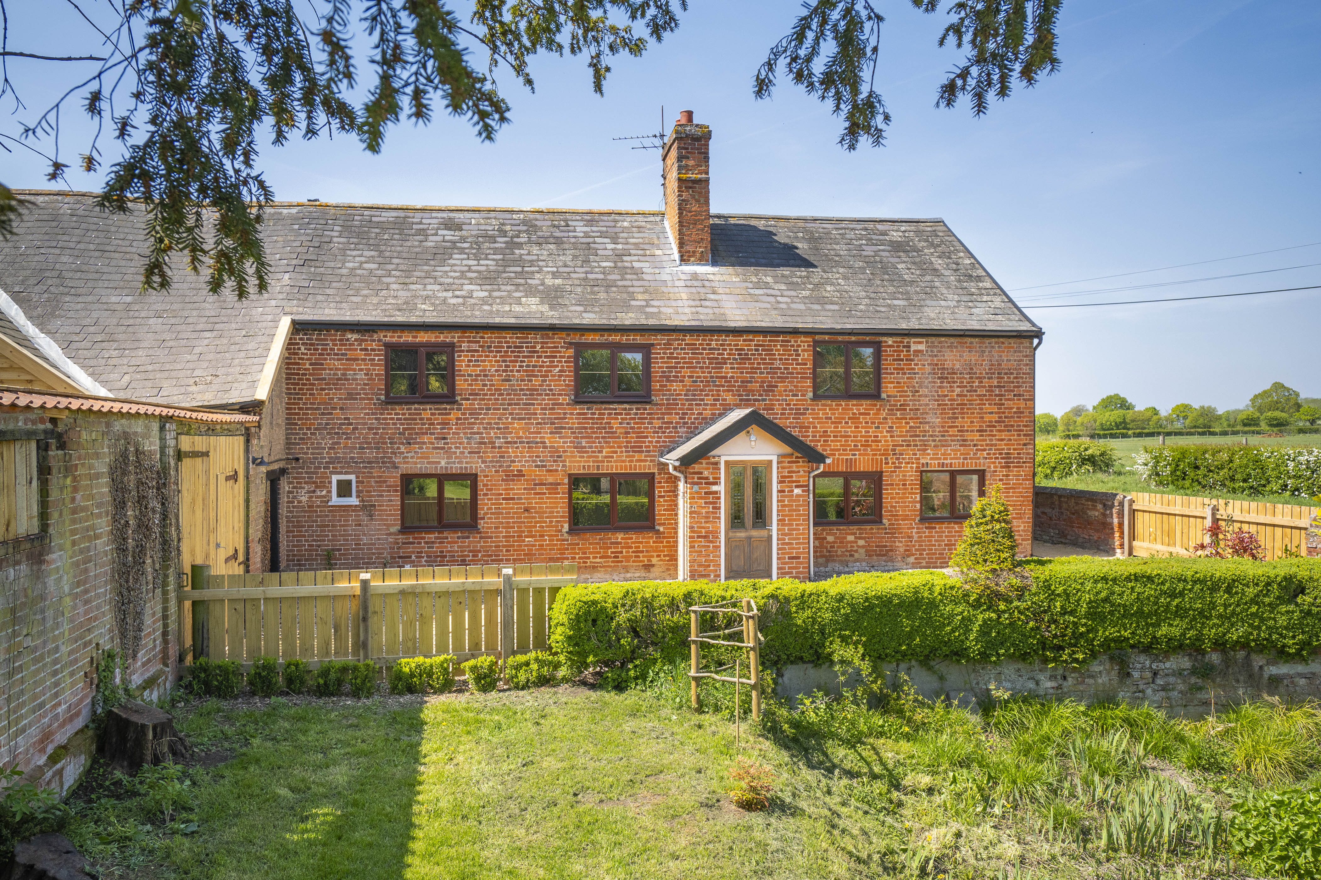 Sayers Farm, Hadleigh Road, Ipswich photo 2