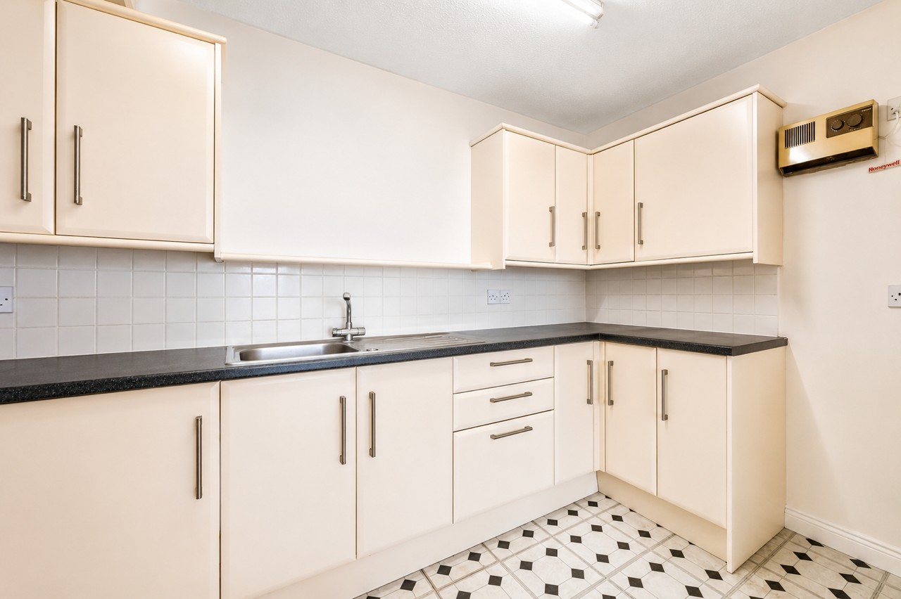 28, Cotsmoor, Granville Road, St. Albans floorplan