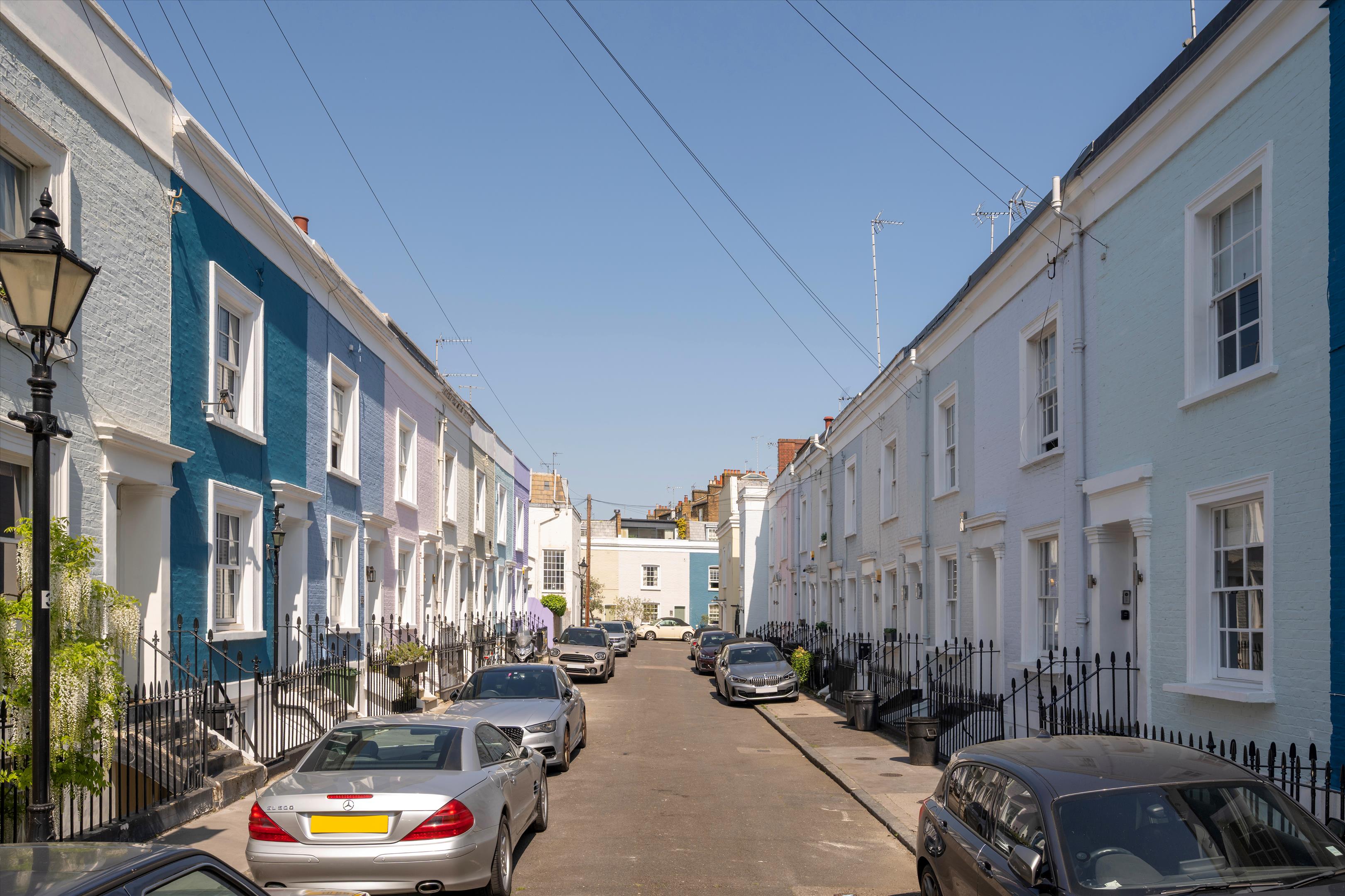 3 bedroom terraced house for sale 0