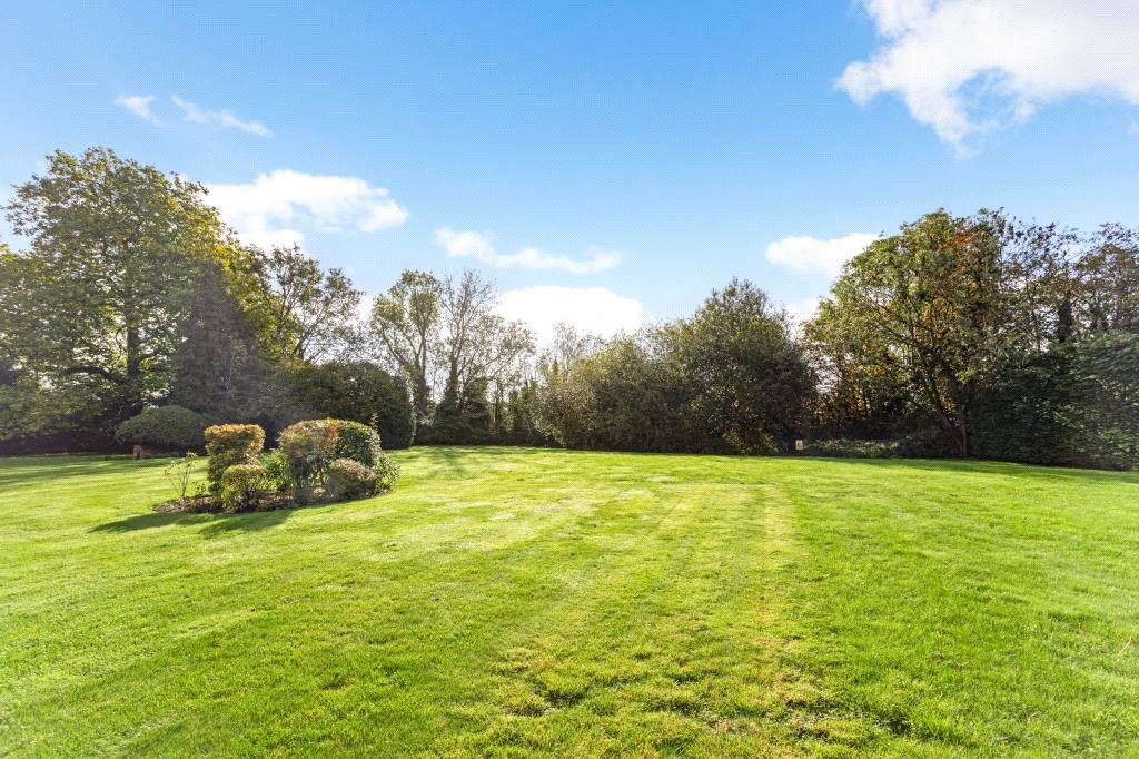 Photos of Drift Road, Winkfield, Windsor, Berkshire SL4 65971454
