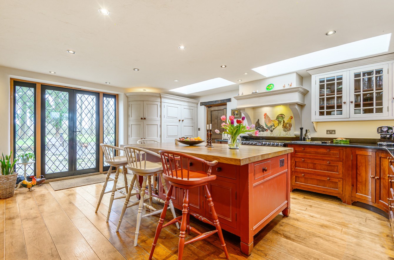 Photos of Meath Green Lane, Horley RH6 60780547 PrimeLocation